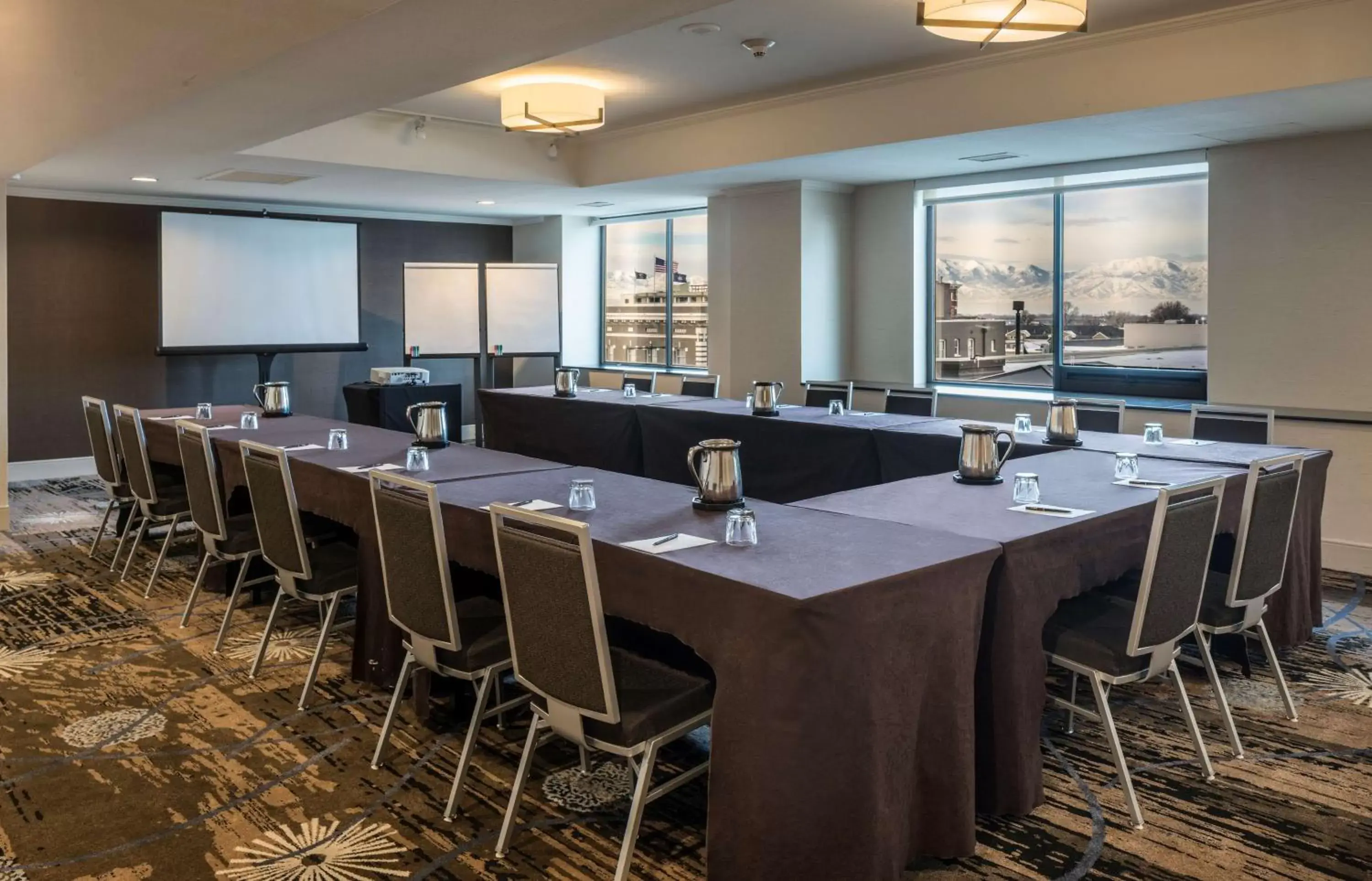 Meeting/conference room in Hilton Salt Lake City Center