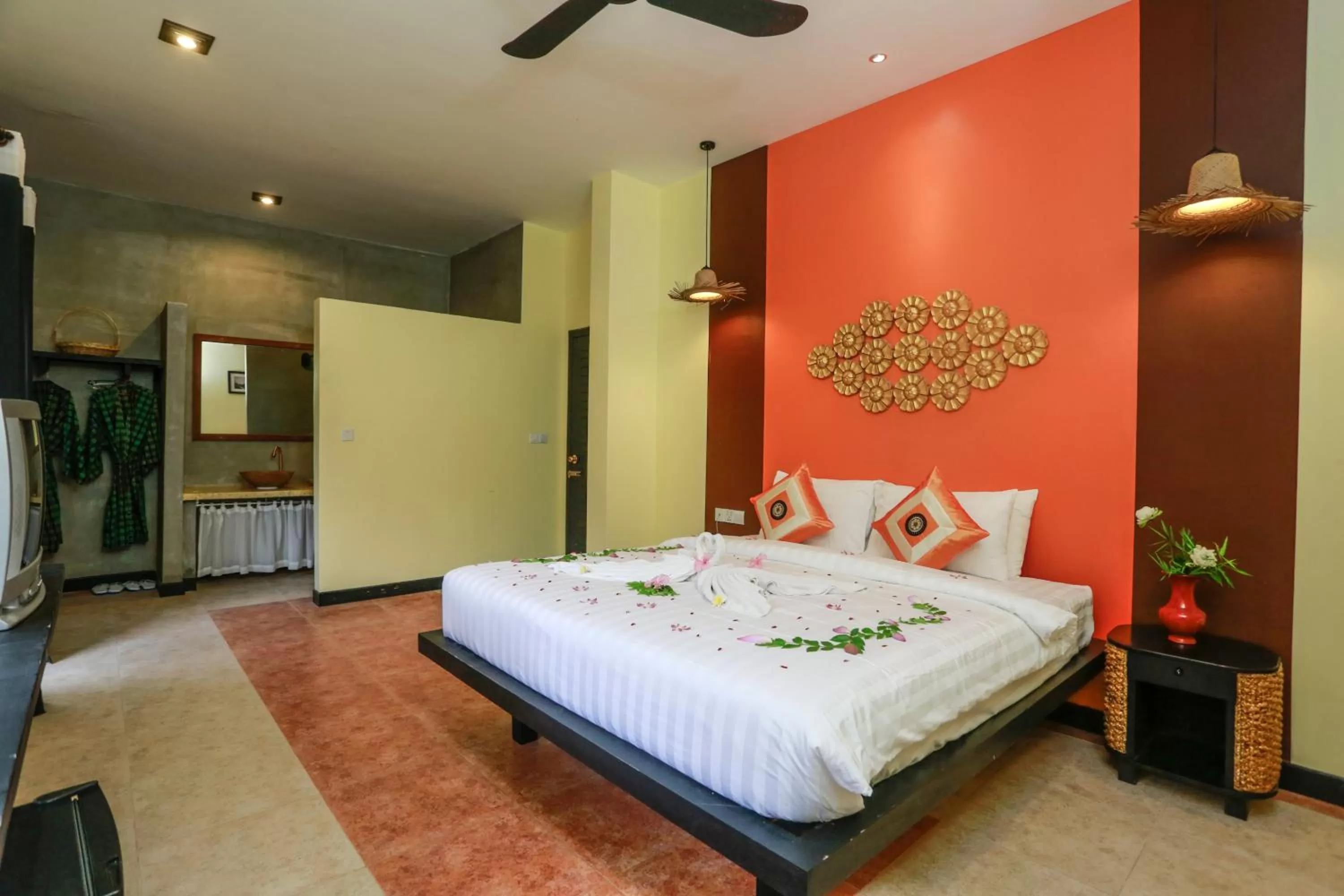 Bed in Home Indochine d'Angkor Hotel