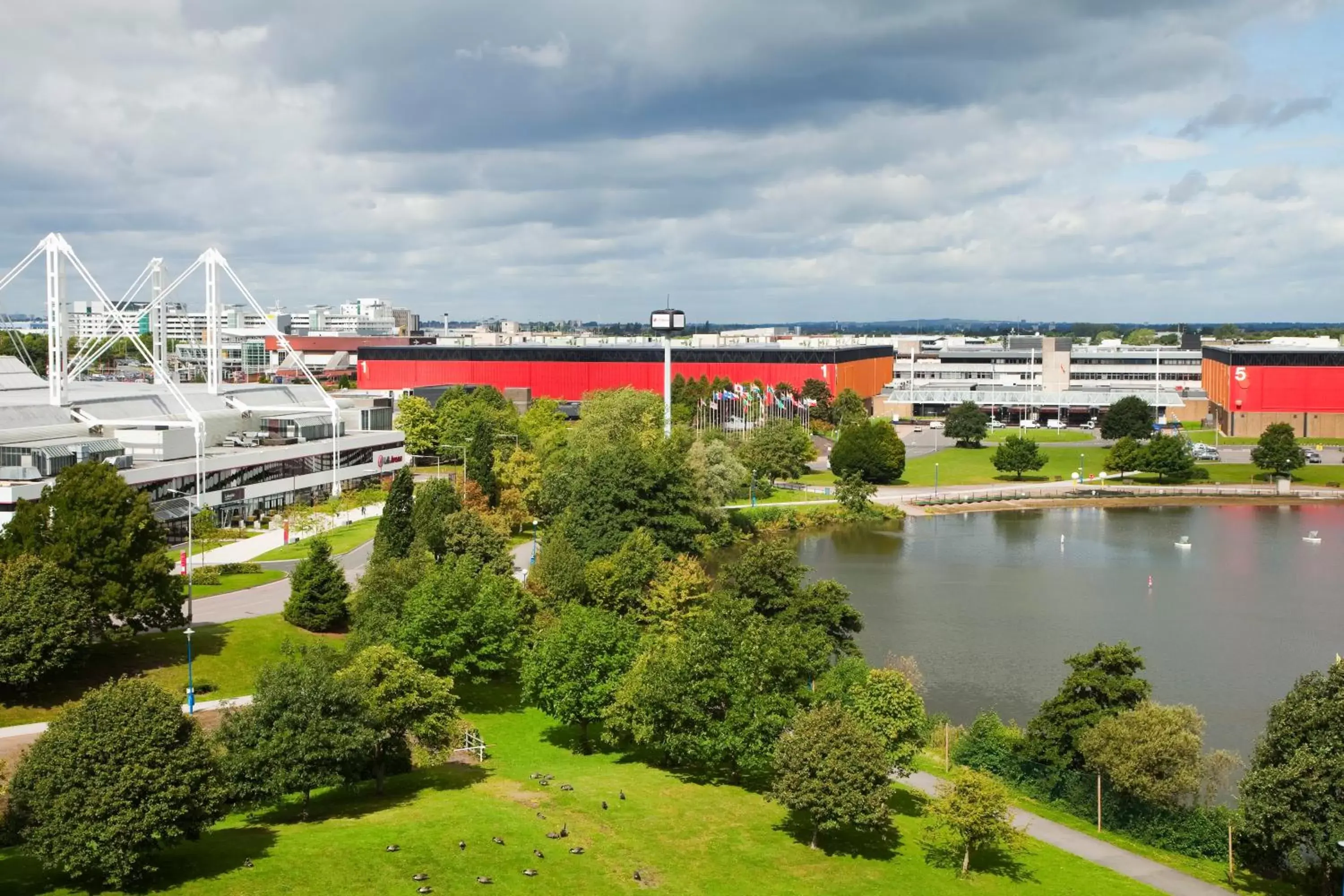 Facade/entrance in Crowne Plaza Birmingham NEC by IHG Facade/entrance in Crowne Plaza Birmingham NEC by IHG
