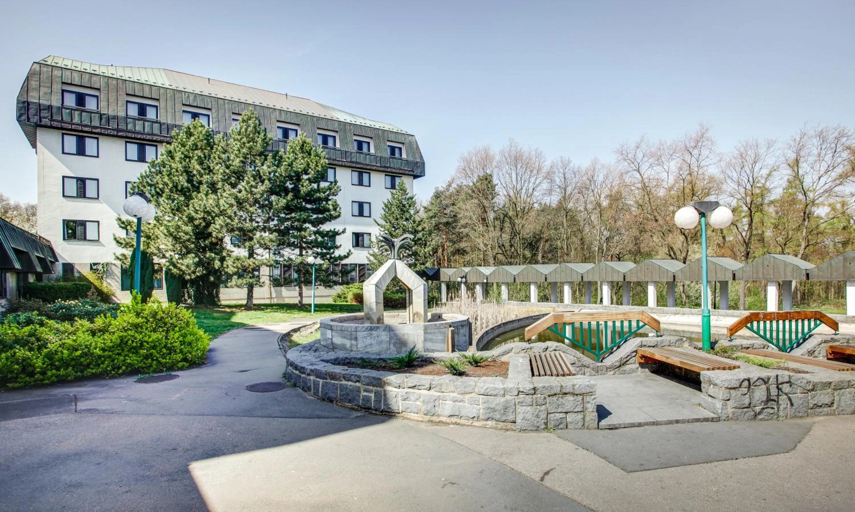 Property building in Hotel Globus