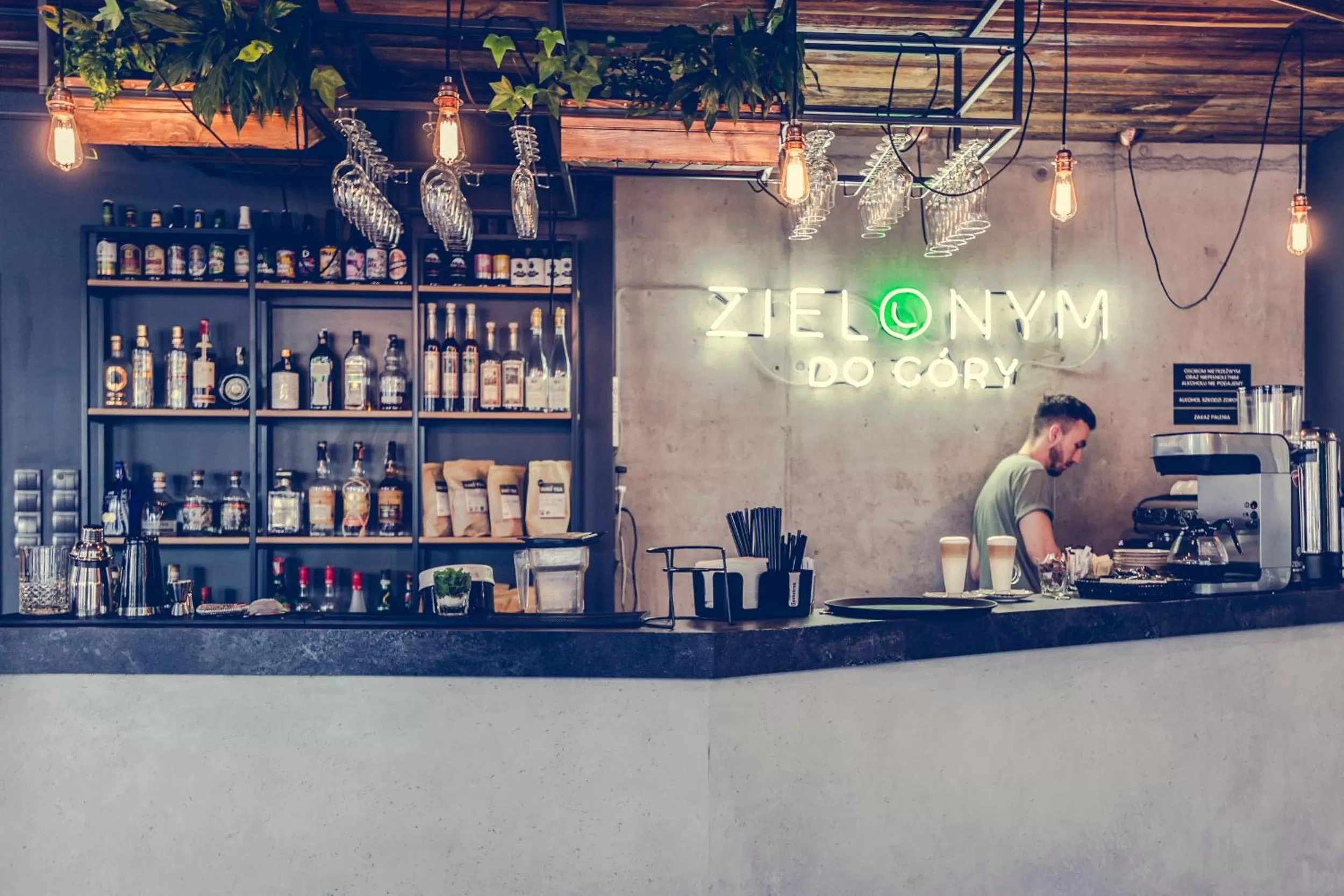 Restaurant/places to eat in Lwowska 1