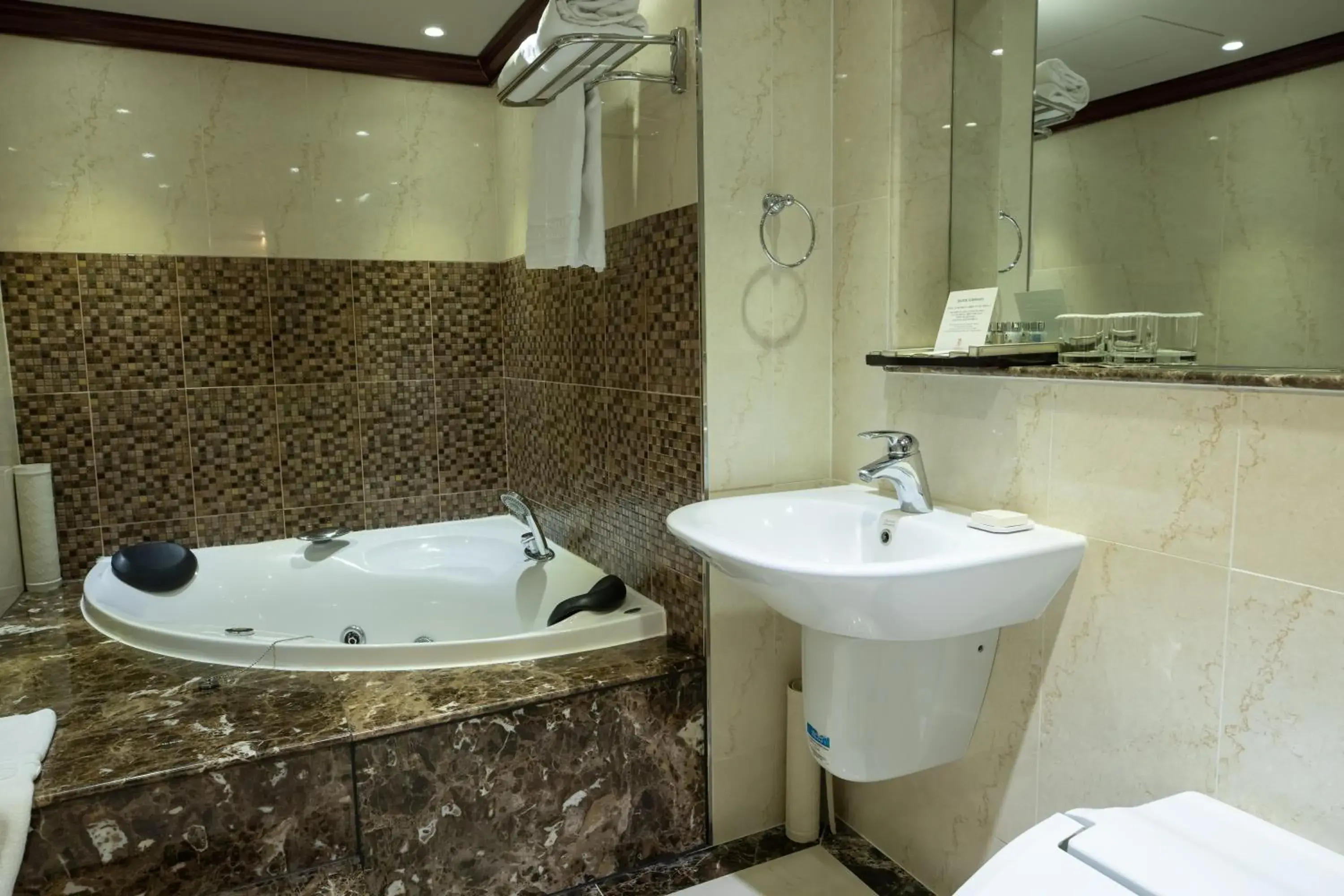 Bathroom in KensingtonHotel Seorak