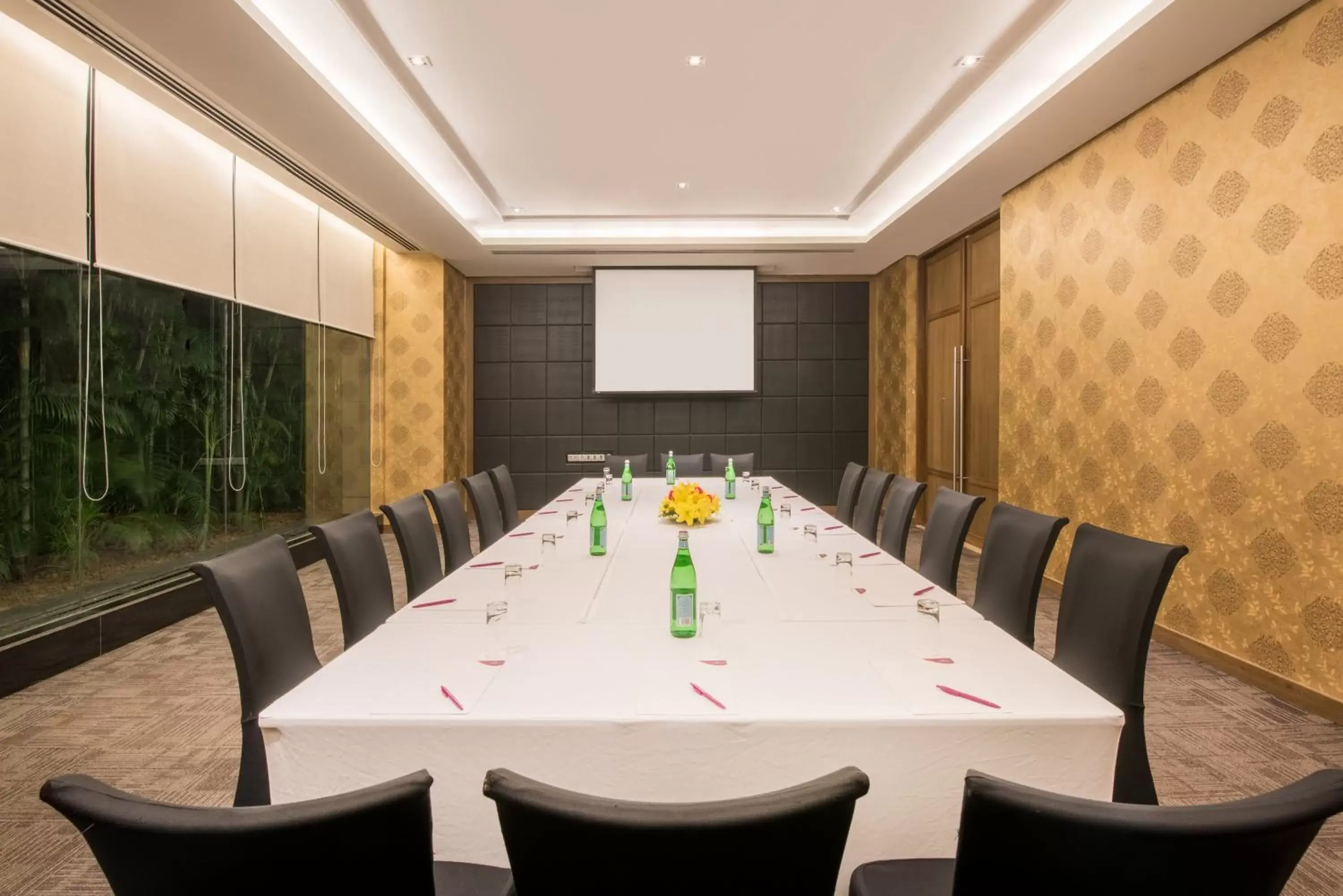 Meeting/conference room in Crowne Plaza New Delhi Rohini, an IHG Hotel