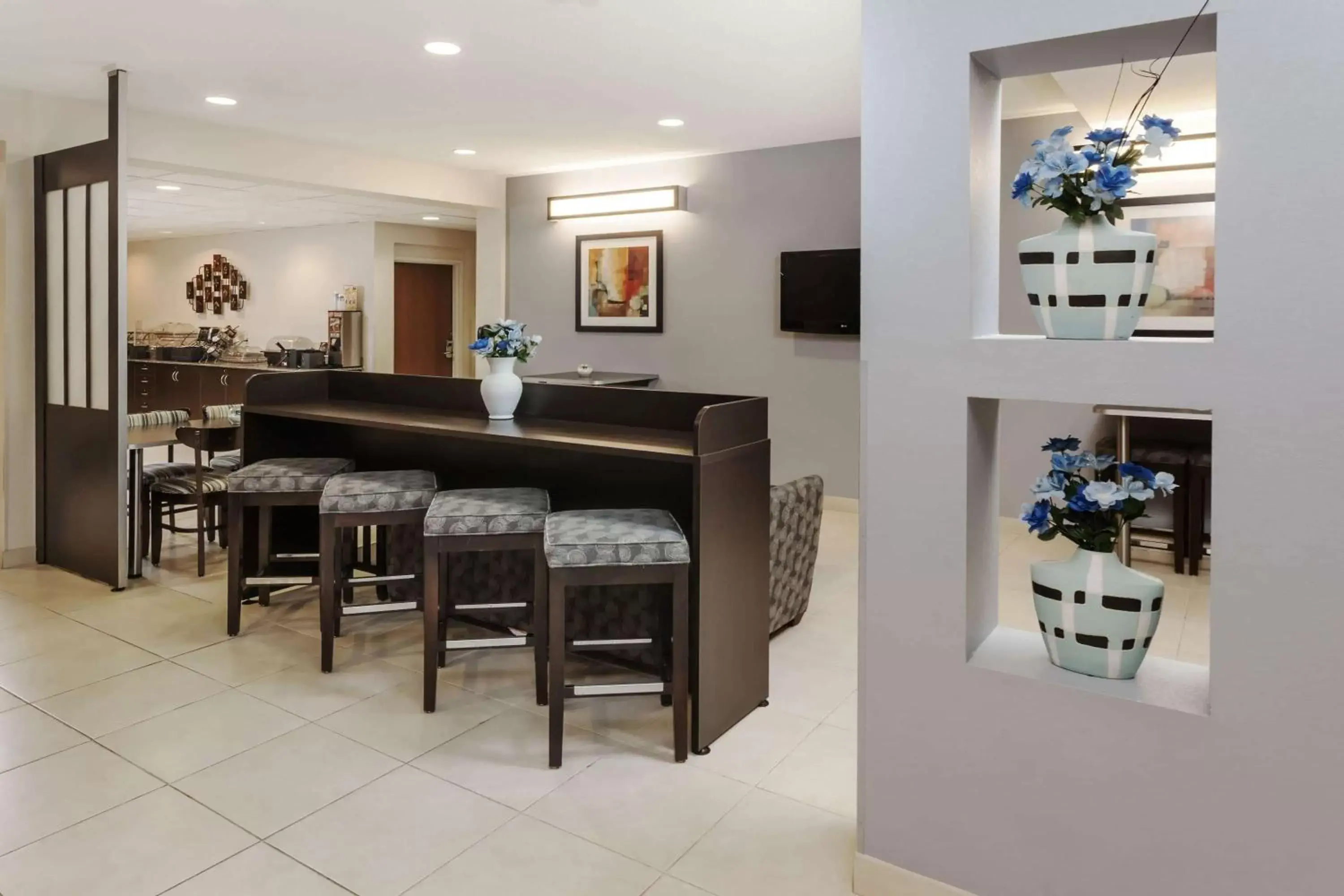Lobby or reception in Microtel Inn and Suites Elkhart Lobby or reception in Microtel Inn and Suites Elkhart