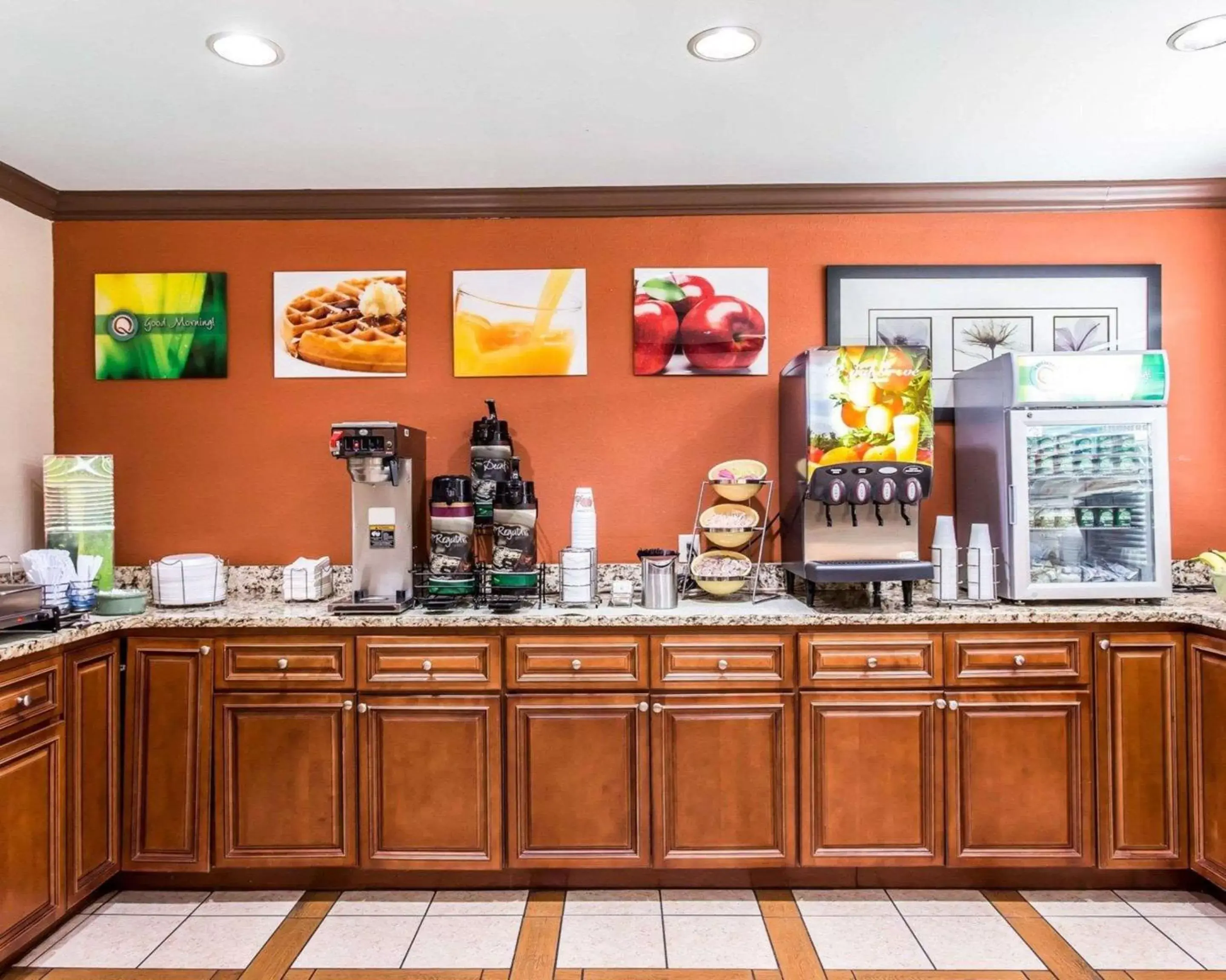 Restaurant/Places to Eat in Quality Inn & Suites Morrow Atlanta South