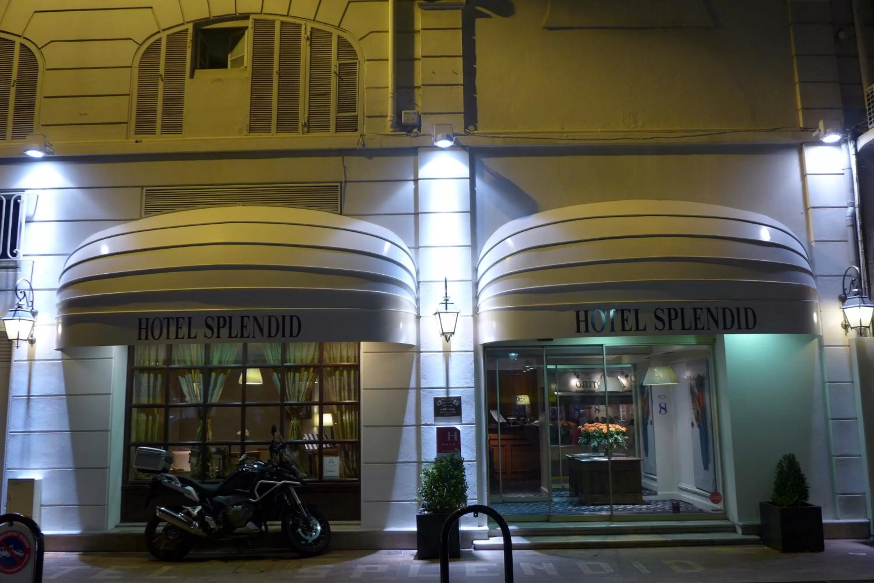 Facade/entrance in Hotel Splendid