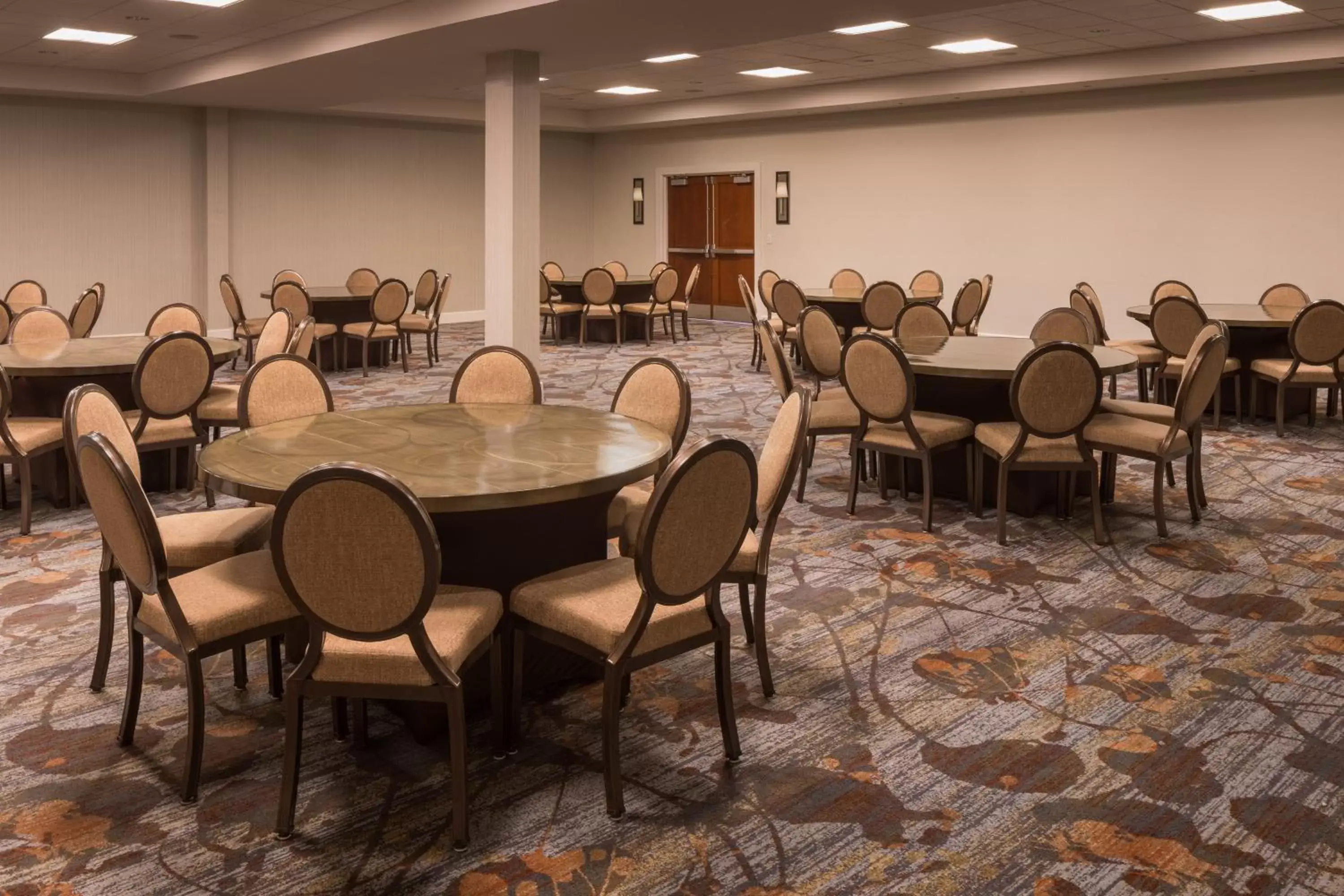 Meeting/conference room, Restaurant/Places to Eat in Sheraton Dallas Hotel by the Galleria