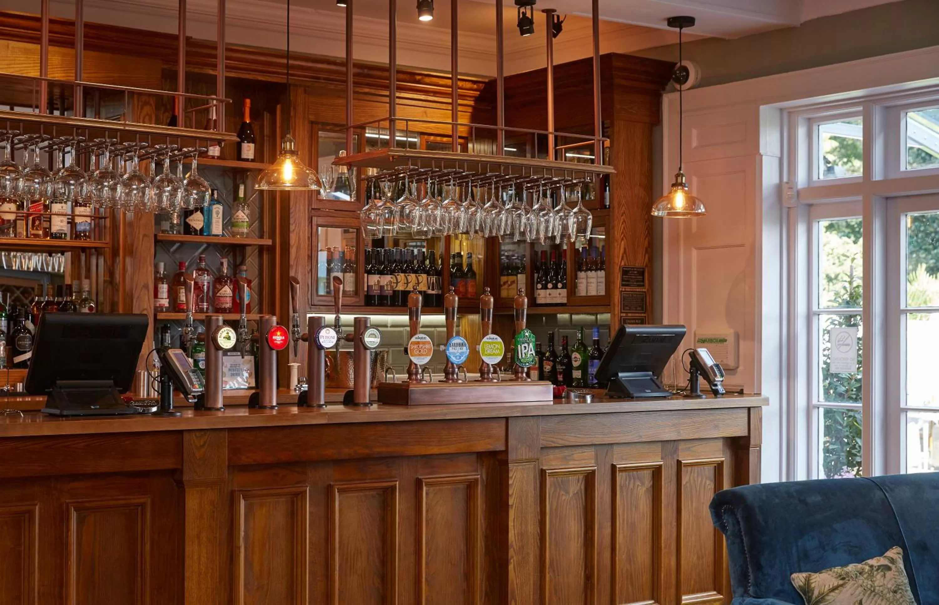 Lounge or bar, Lounge/Bar in Riverside Inn by Chef & Brewer Collection