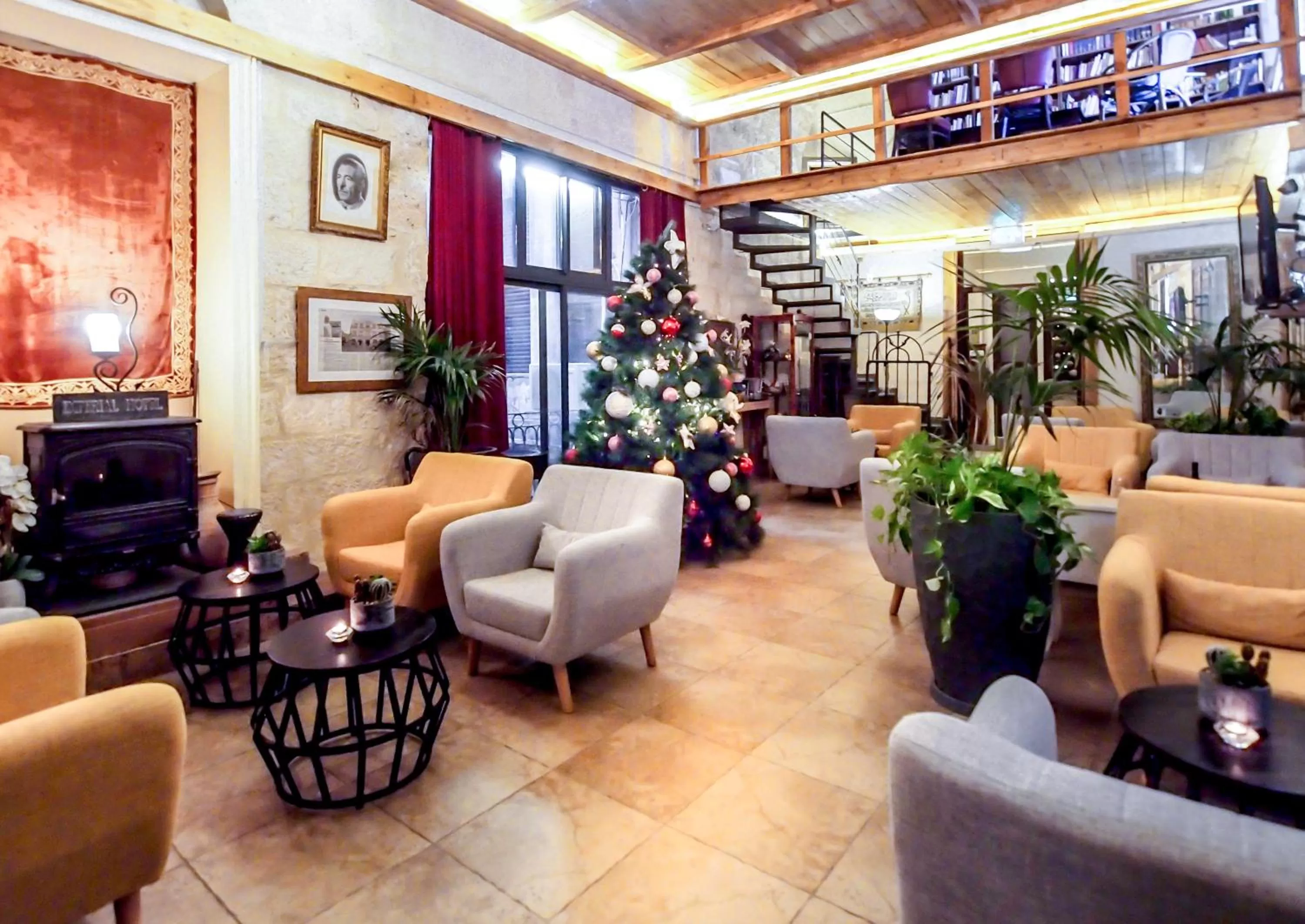 Lobby or reception in New Imperial Hotel