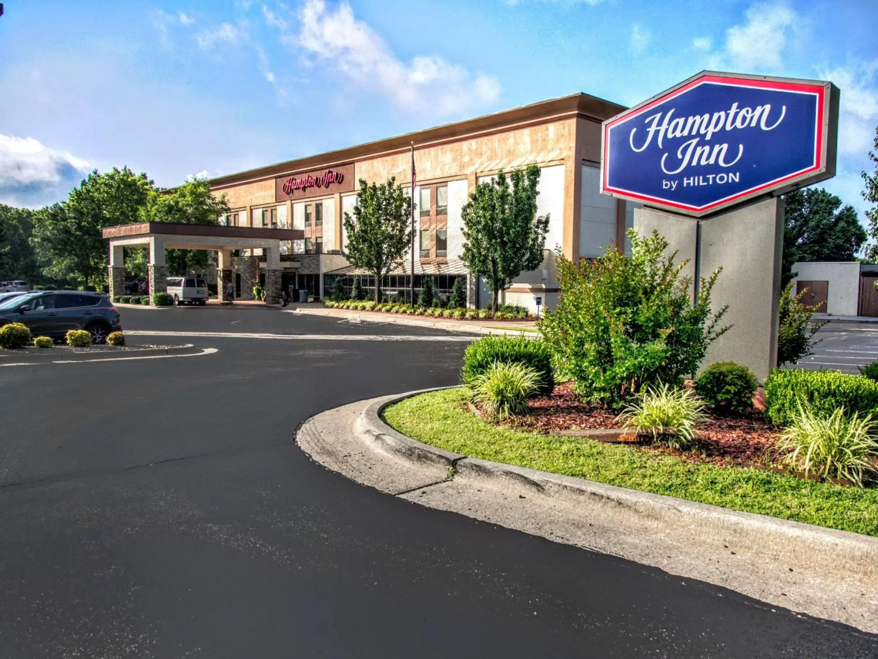 Property building in Hampton Inn Edmond Property building in Hampton Inn Edmond