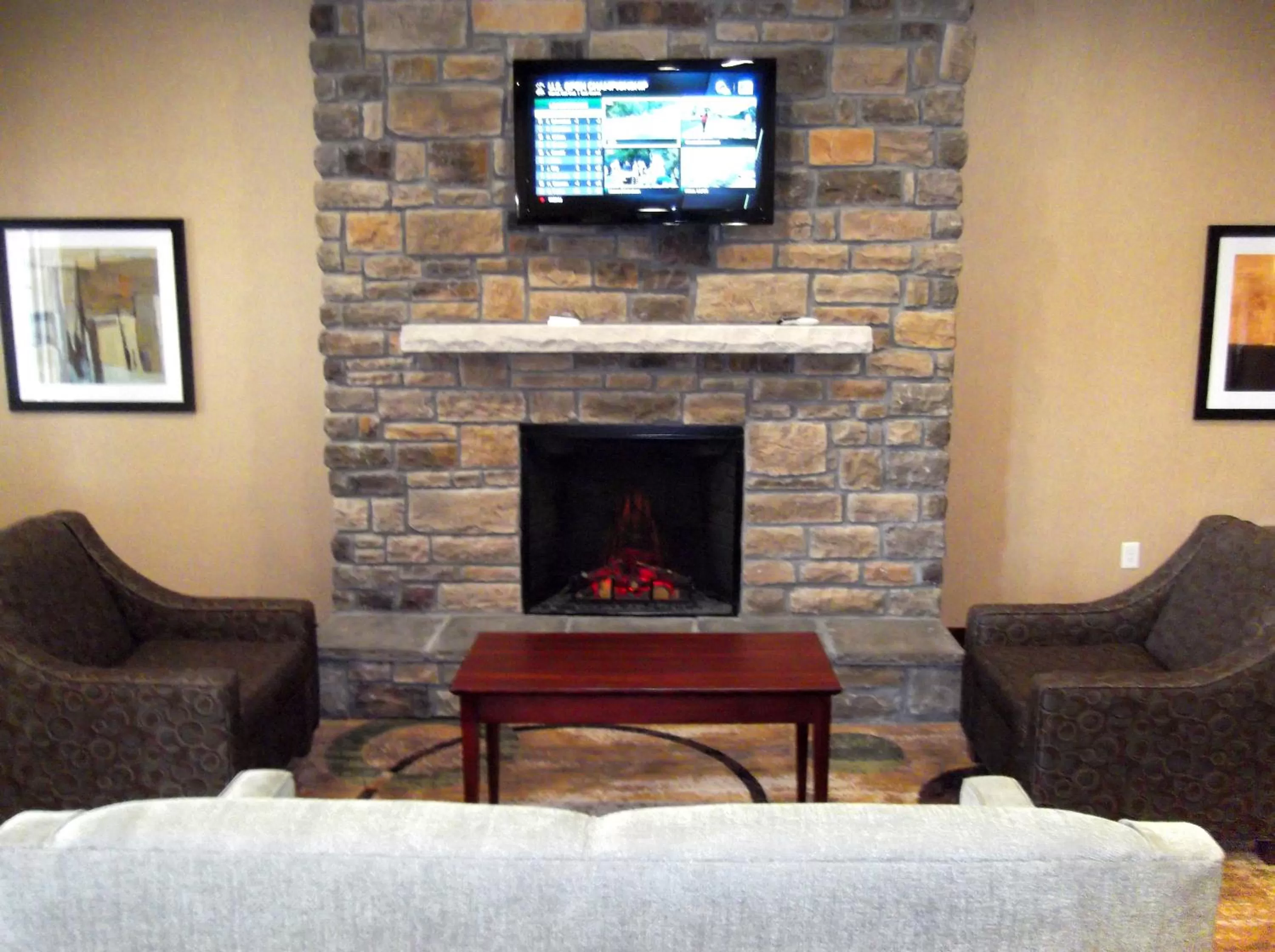 Property building in Stanton Inn and Suites