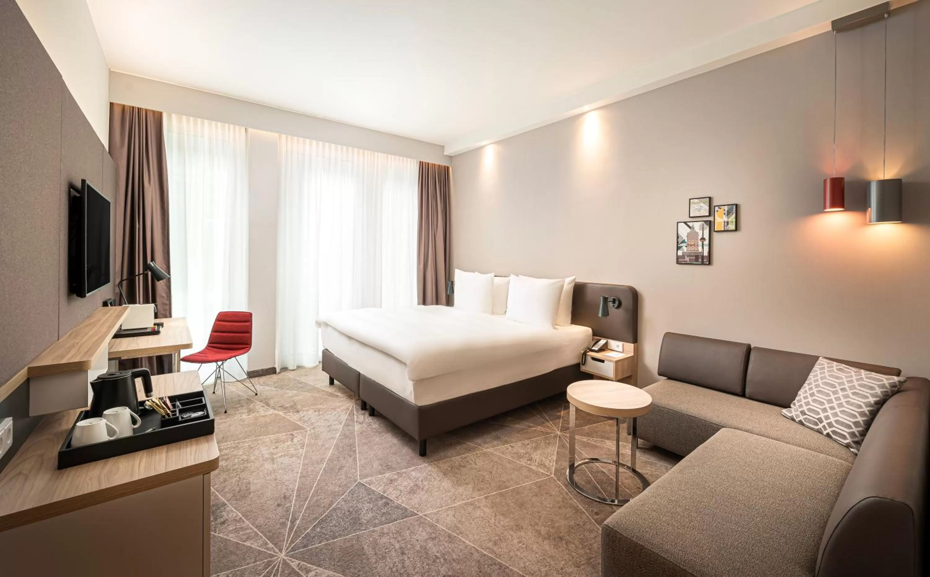 Premium King Room in Holiday Inn - Mannheim City - Hauptbahnhof by IHG