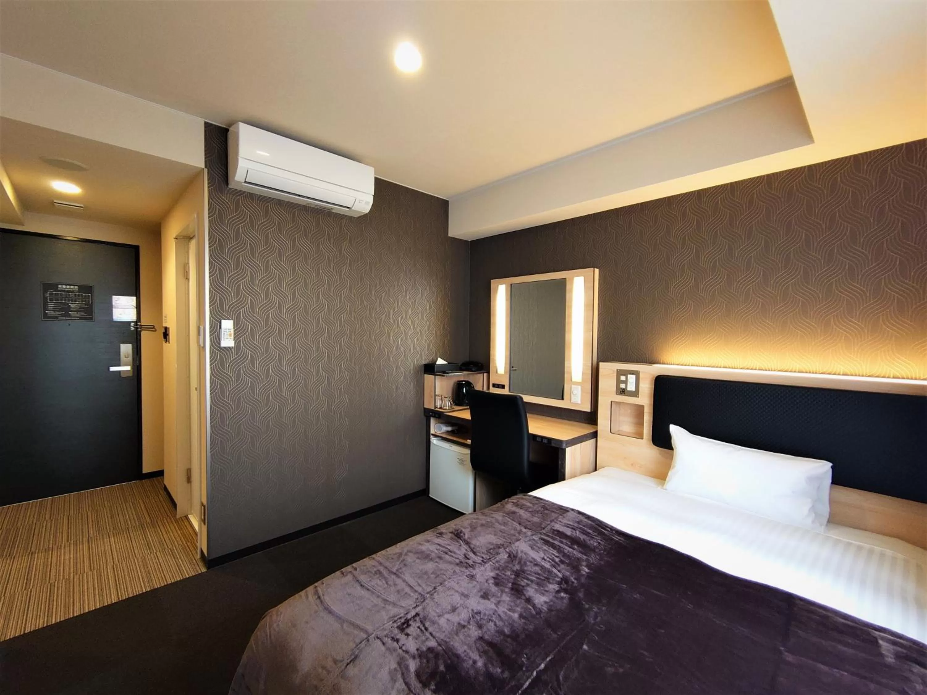 Photo of the whole room, Bed in Green Rich Hotel Matsue Station Across - Artificial hot spring Futamata Yunohana