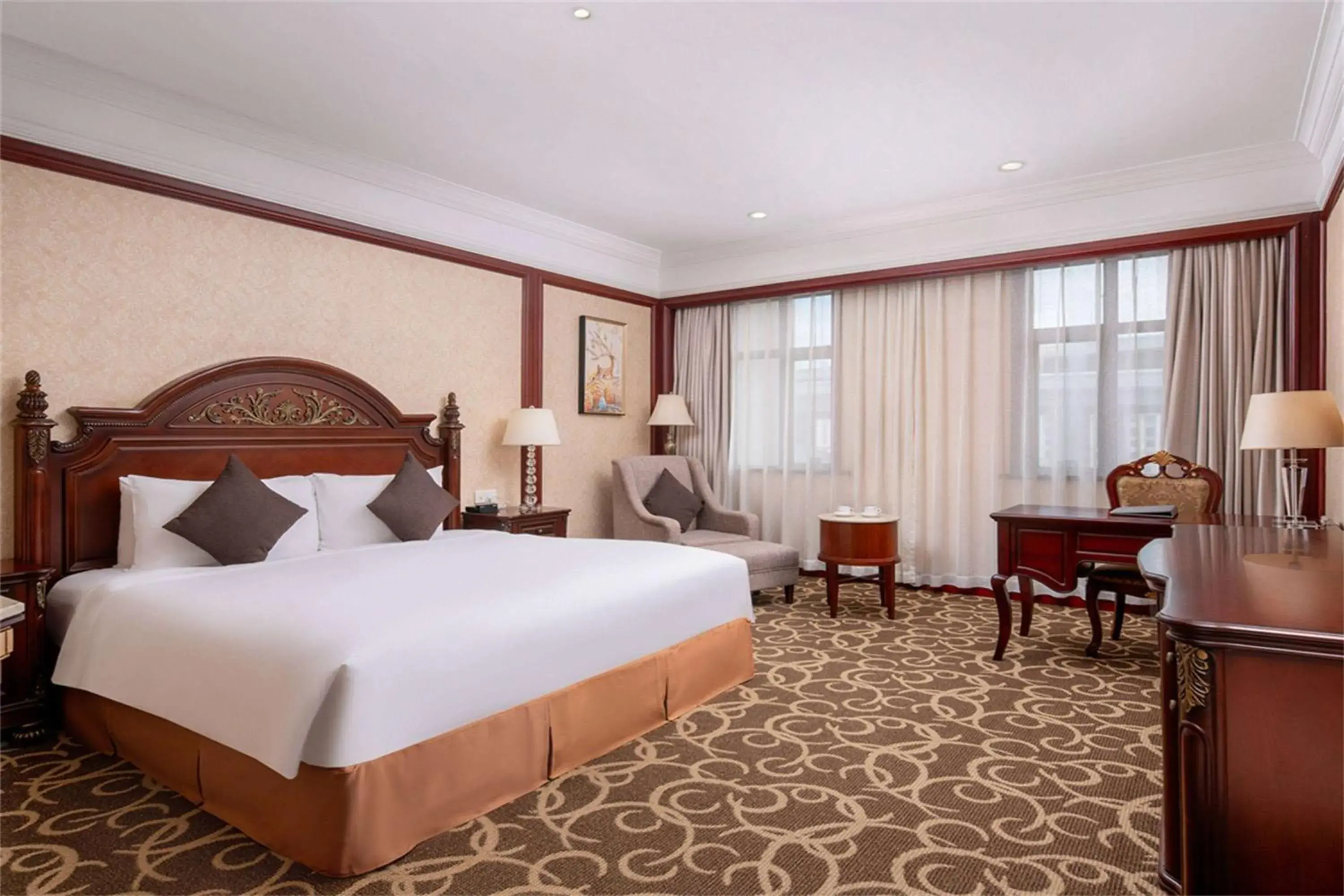 Photo of the whole room, Bed in Wyndham Shanghai Hongqiao