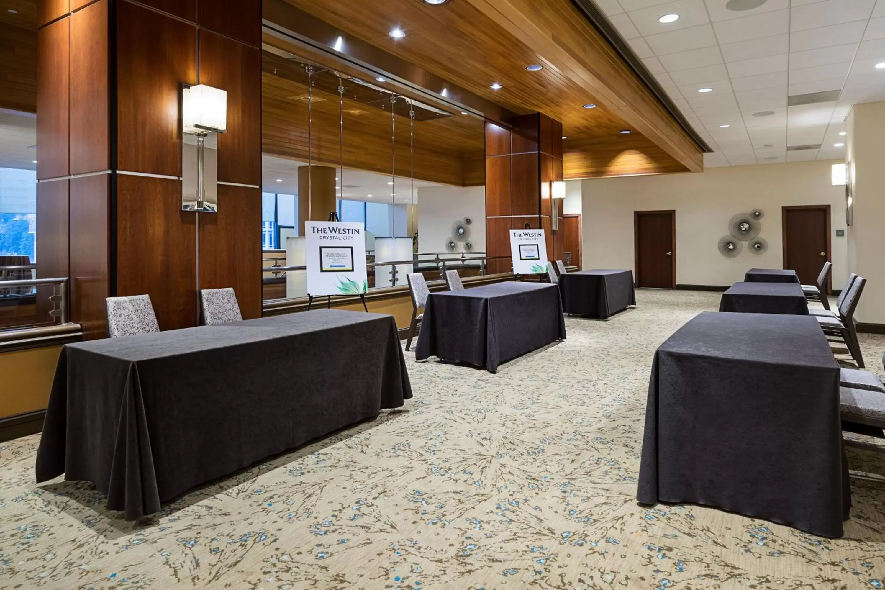 Meeting/conference room in The Westin Crystal City Reagan National Airport