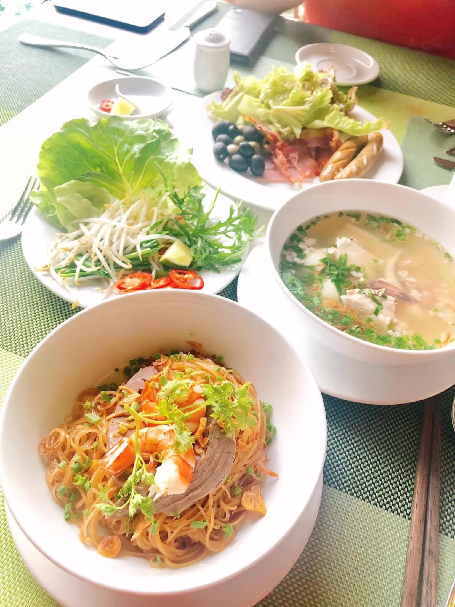 Asian breakfast in Vinhomes Central Park-Nice Homes