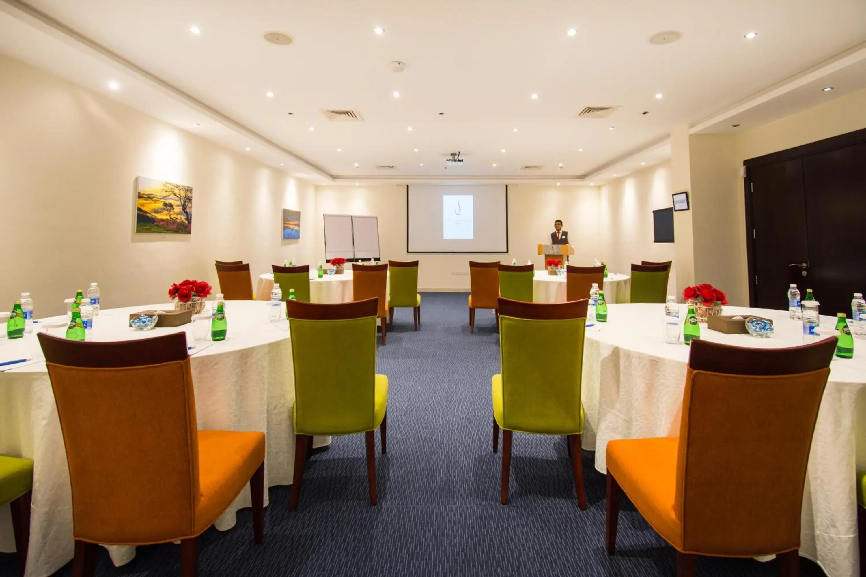 Business facilities in City Seasons Hotel & Suites Muscat