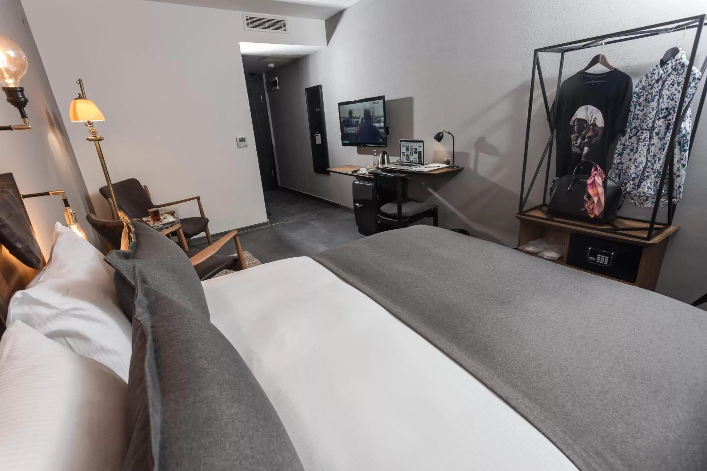 Photo of the whole room in Hotel Cinnah Photo of the whole room in Hotel Cinnah