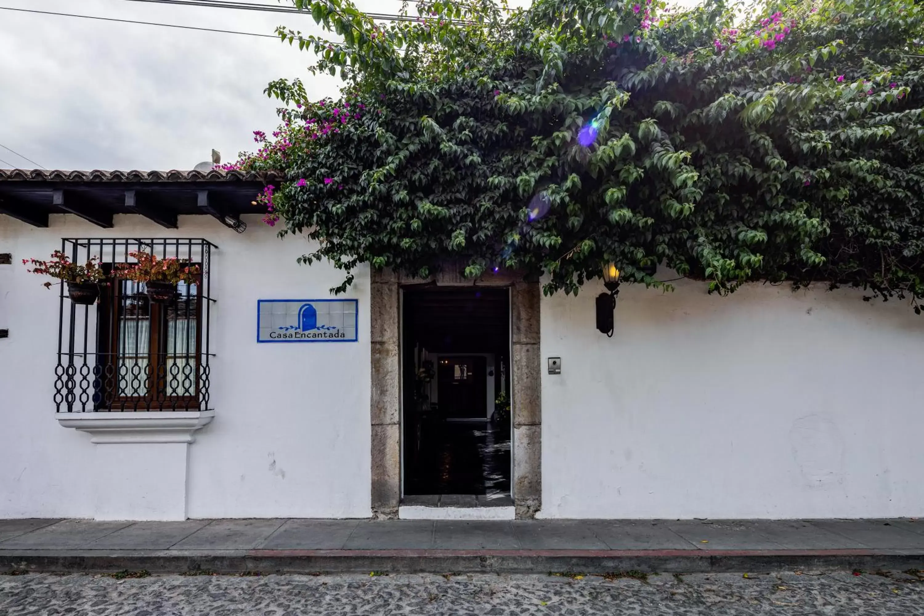 Facade/entrance in Casa Encantada