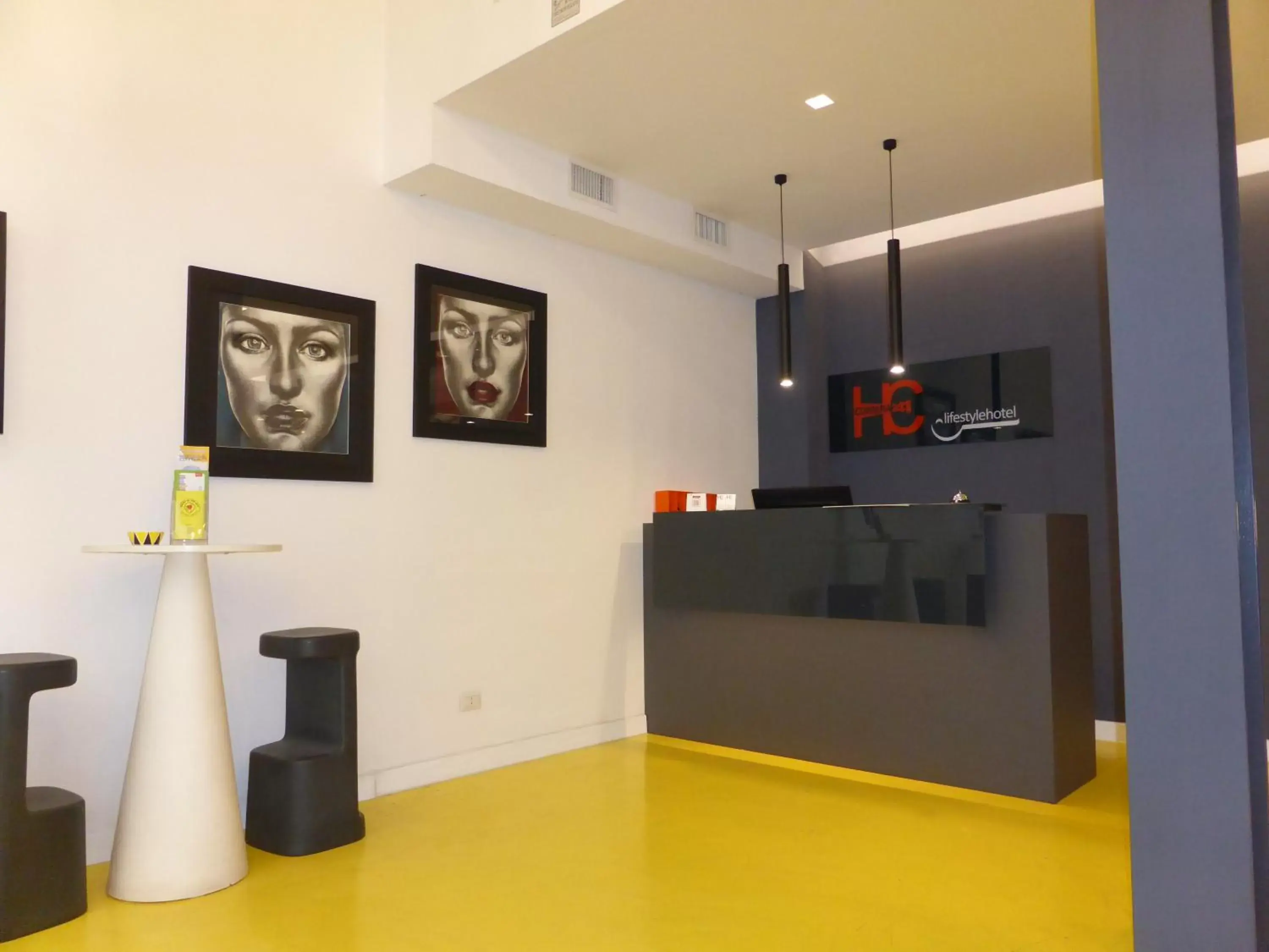 Lobby or reception, Kitchen/Kitchenette in Correra 241 Lifestyle Hotel