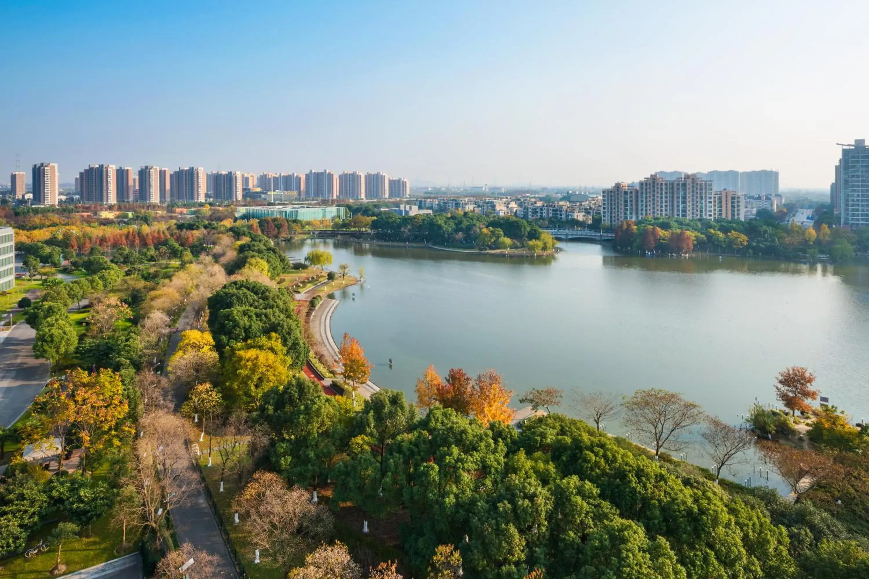 Property building in Crowne Plaza Shanghai Xiayang Lake, an IHG Hotel