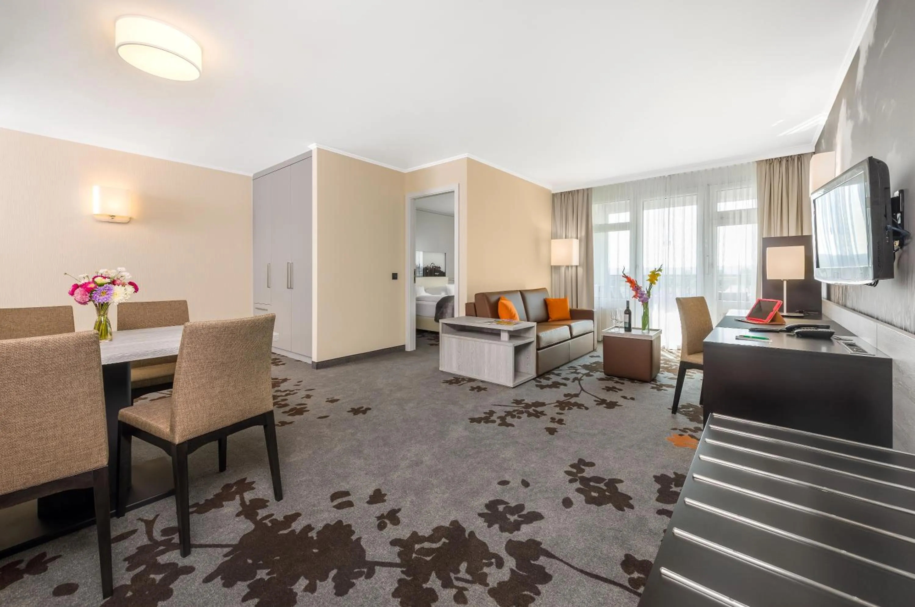 Suite in SI-SUITES