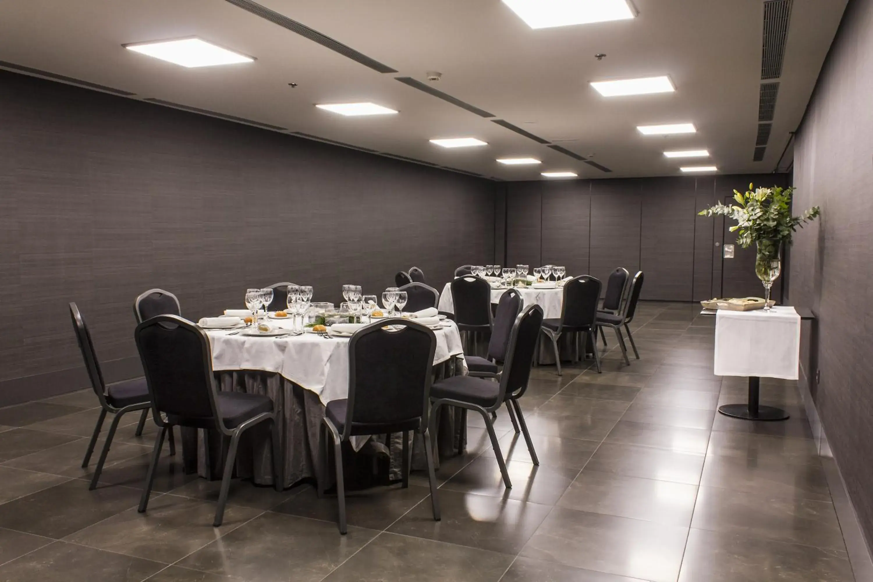 Banquet/Function facilities, Restaurant/Places to Eat in Zenit Vigo