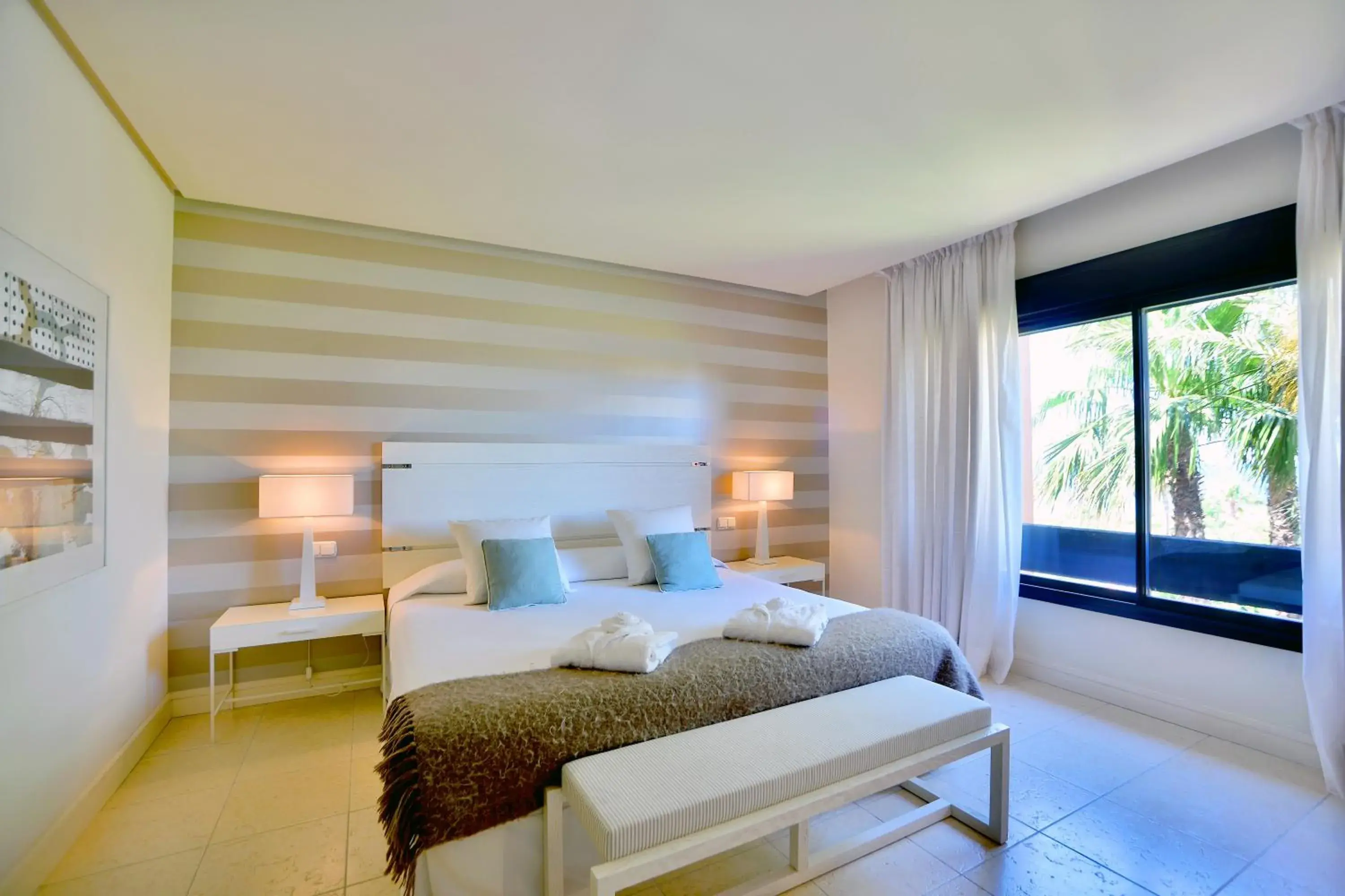 Bedroom, Bed in Aparthotel Novo Resort