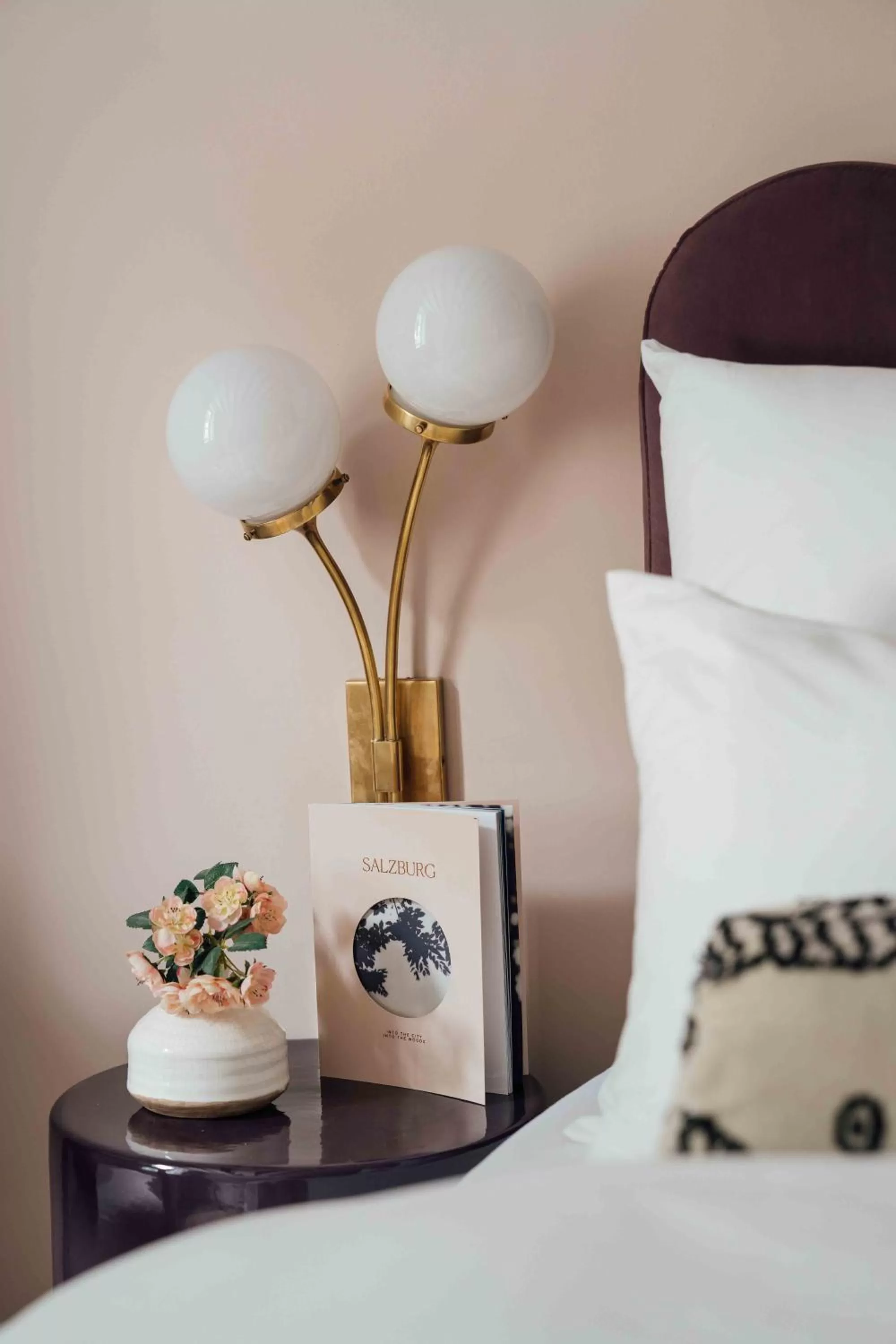 Bed in Clemonte Hotel - Your Reception-less Boutique Hideaway