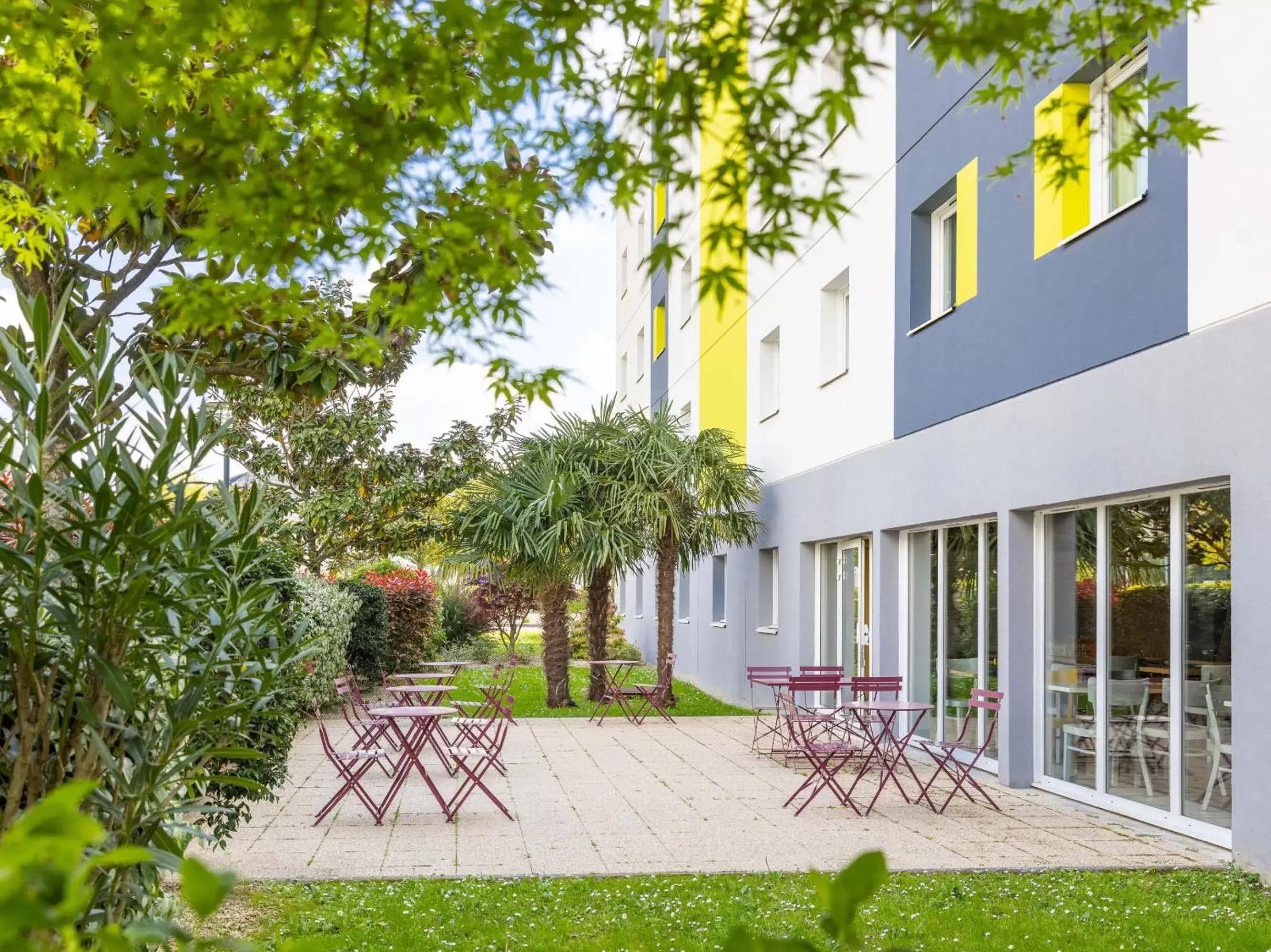 Patio, Property Building in B&B HOTEL Rennes Ouest Villejean