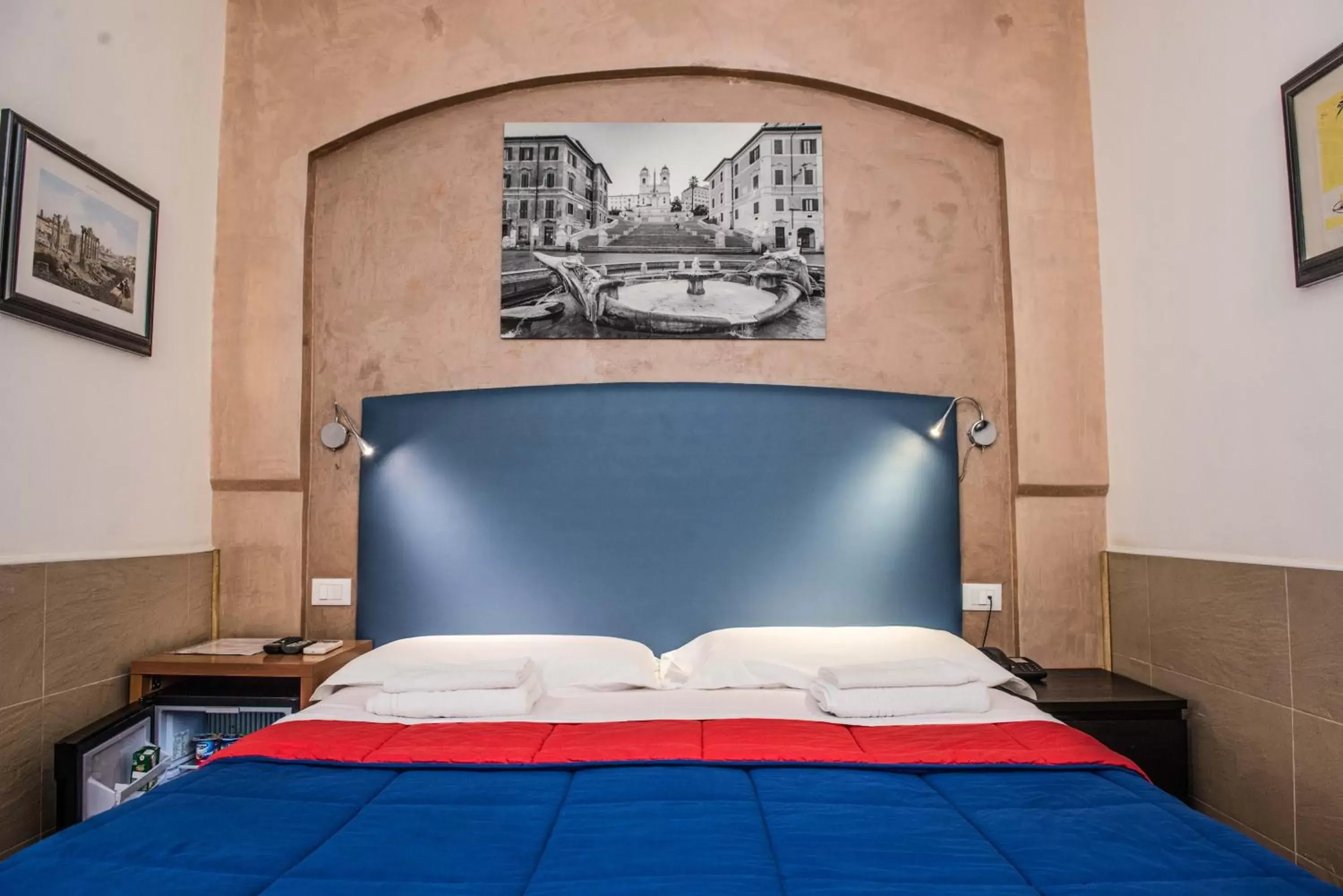 Bed in San Peter Rome B&B