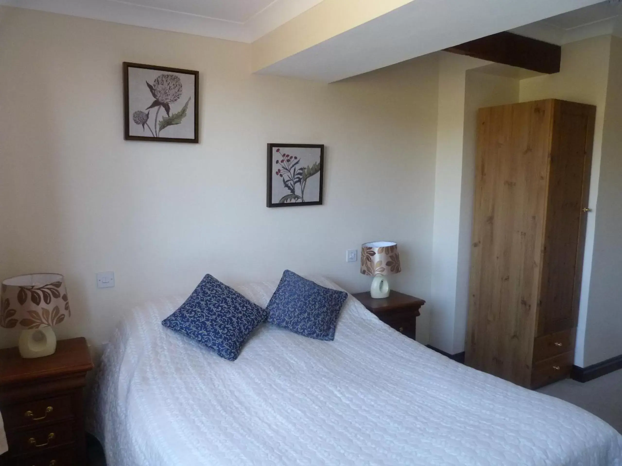 Bed in Cameley Lodge - Self Catering