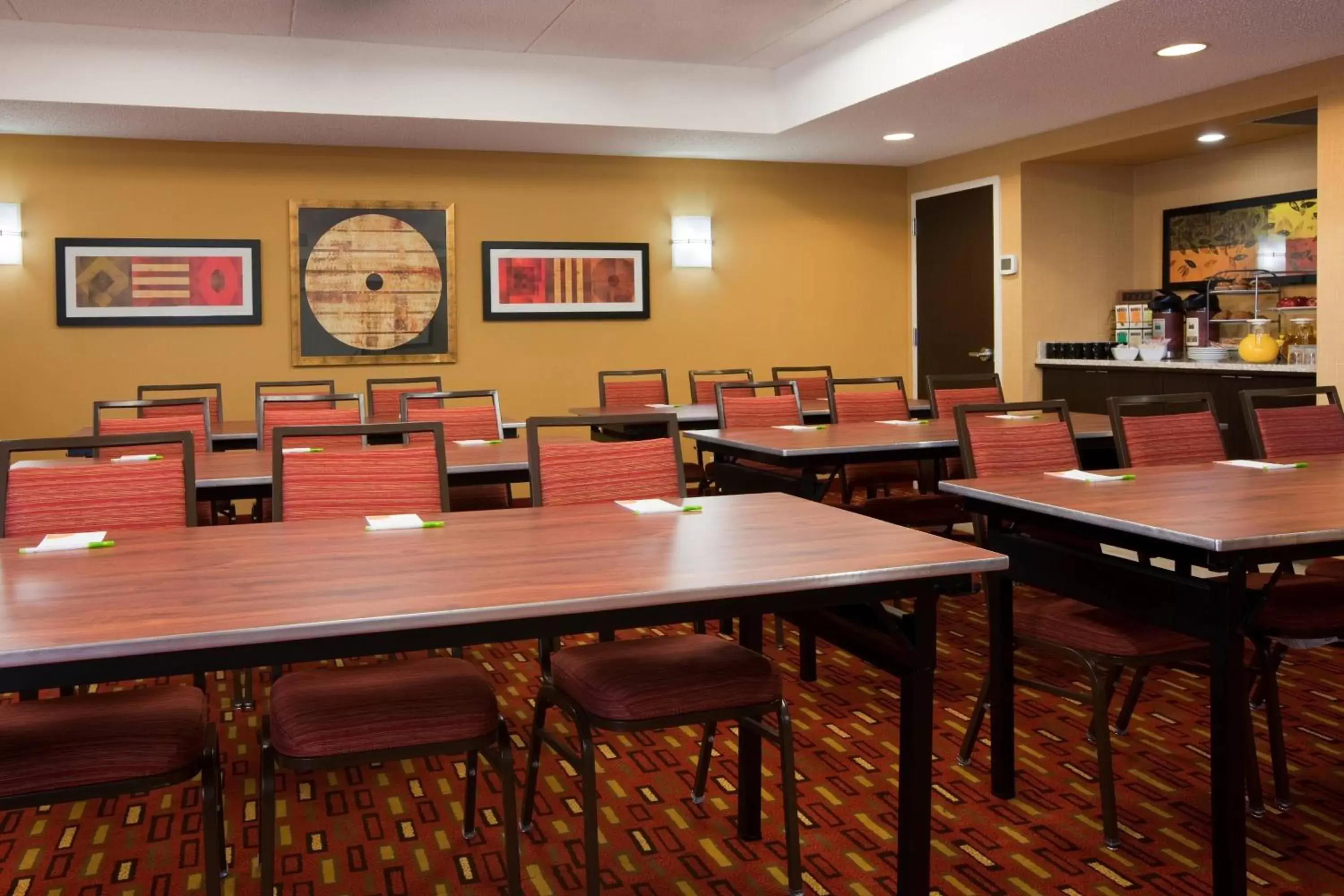 Meeting/conference room in Courtyard by Marriott Baton Rouge Acadian Centre/LSU Area