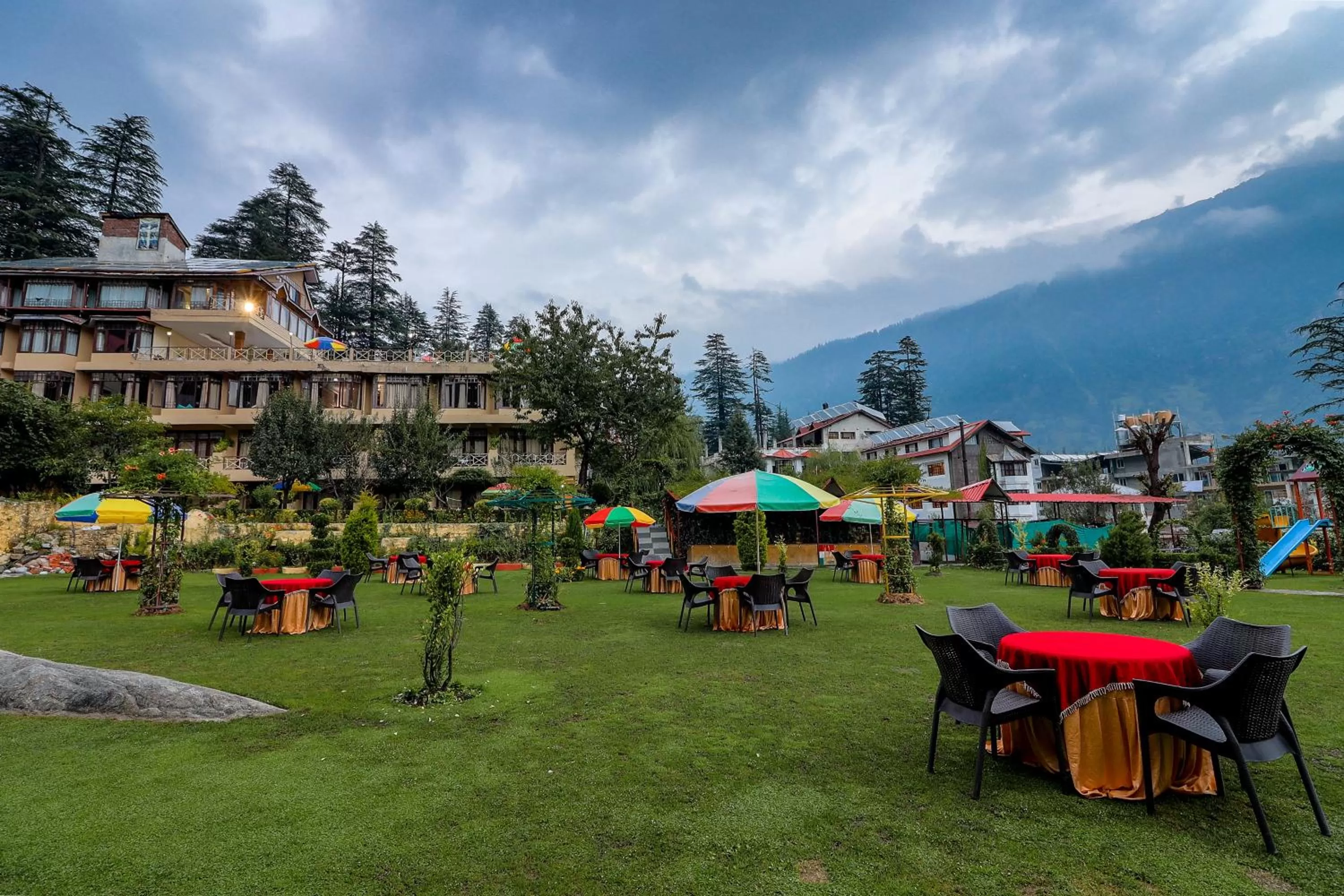 Snow Valley Resorts & Spa Manali