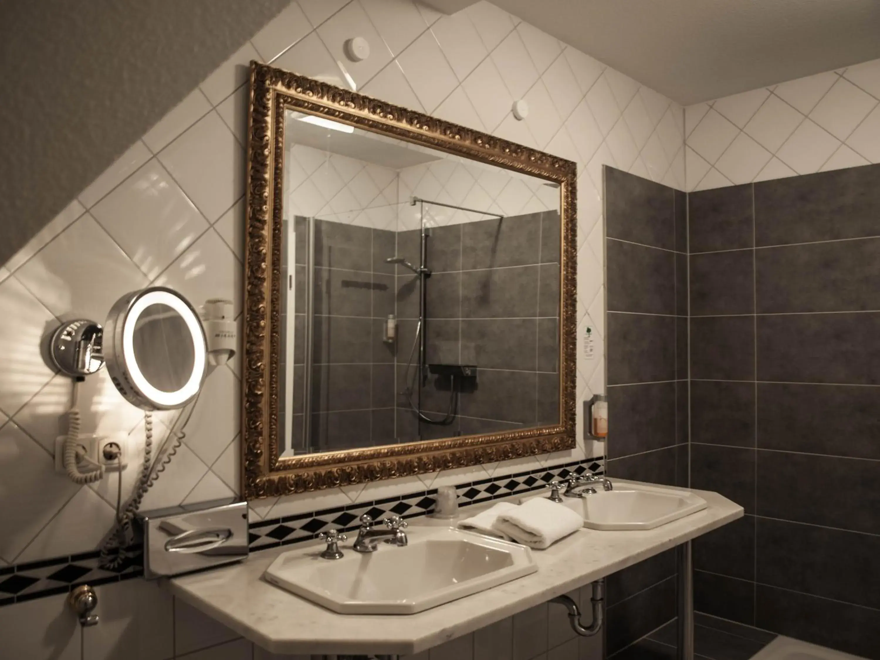 Shower, Bathroom in Hotel Prinzenpalais Bad Doberan