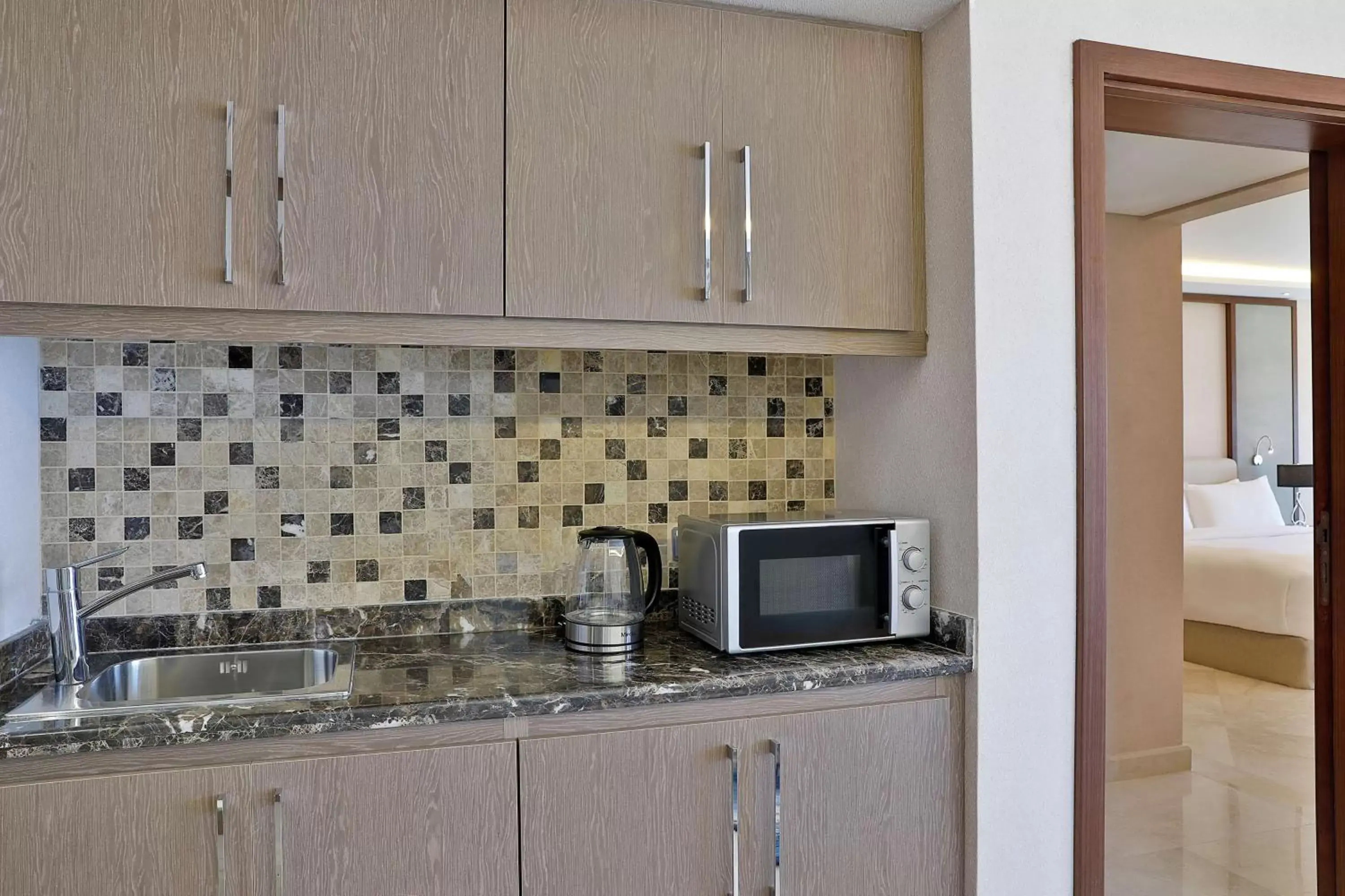 Kitchen or kitchenette, Kitchen/Kitchenette in Hilton Hurghada Plaza Hotel