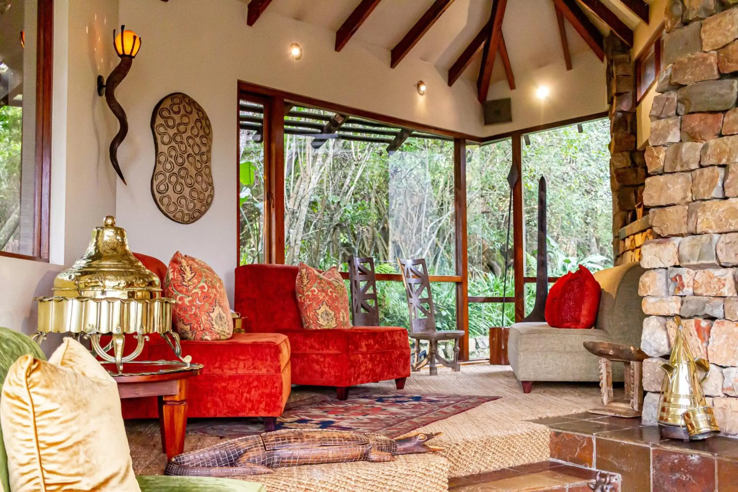 Living room, Seating Area in Tsala Treetop Lodge