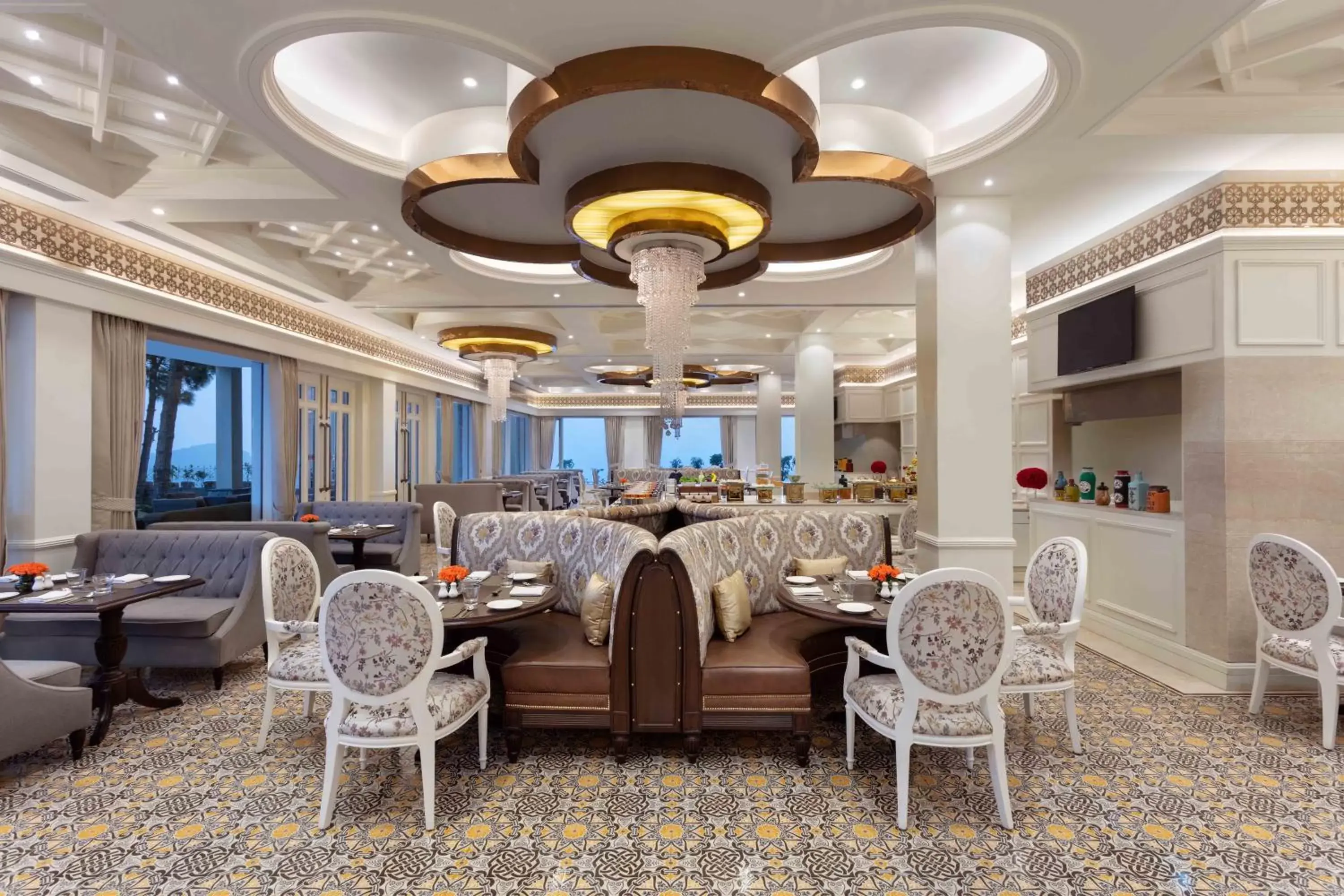 Restaurant/Places to Eat in Fortune Select Forest Hill, Mahiya, Kasauli - Member ITC's Hotel Group Restaurant/Places to Eat in Fortune Select Forest Hill, Mahiya, Kasauli - Member ITC's Hotel Group