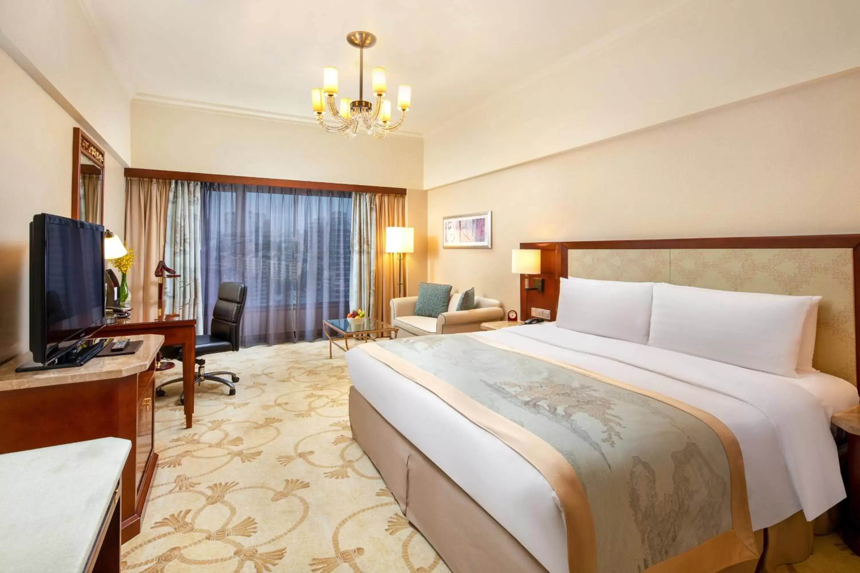 Bed in Shangri-La Beihai