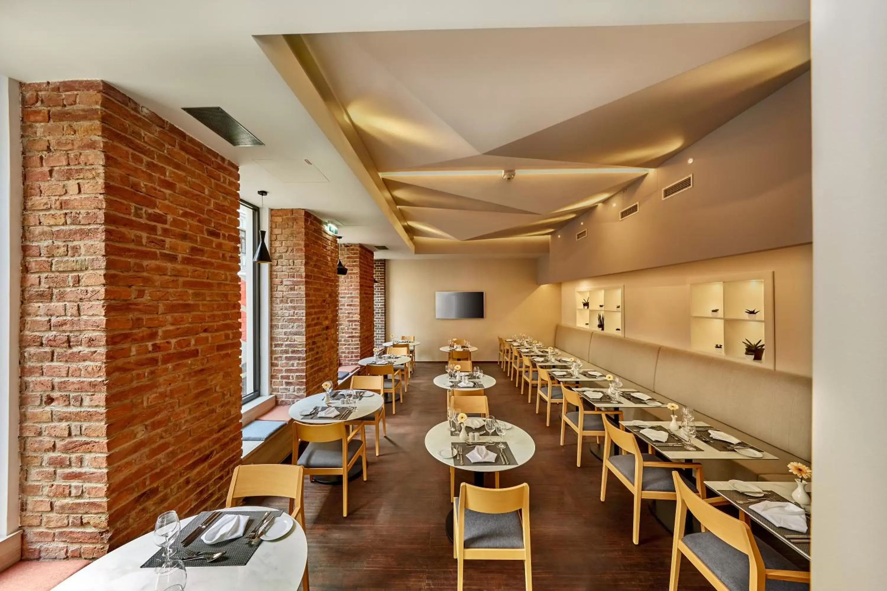 Restaurant/places to eat in H+ Hotel Wien Restaurant/places to eat in H+ Hotel Wien