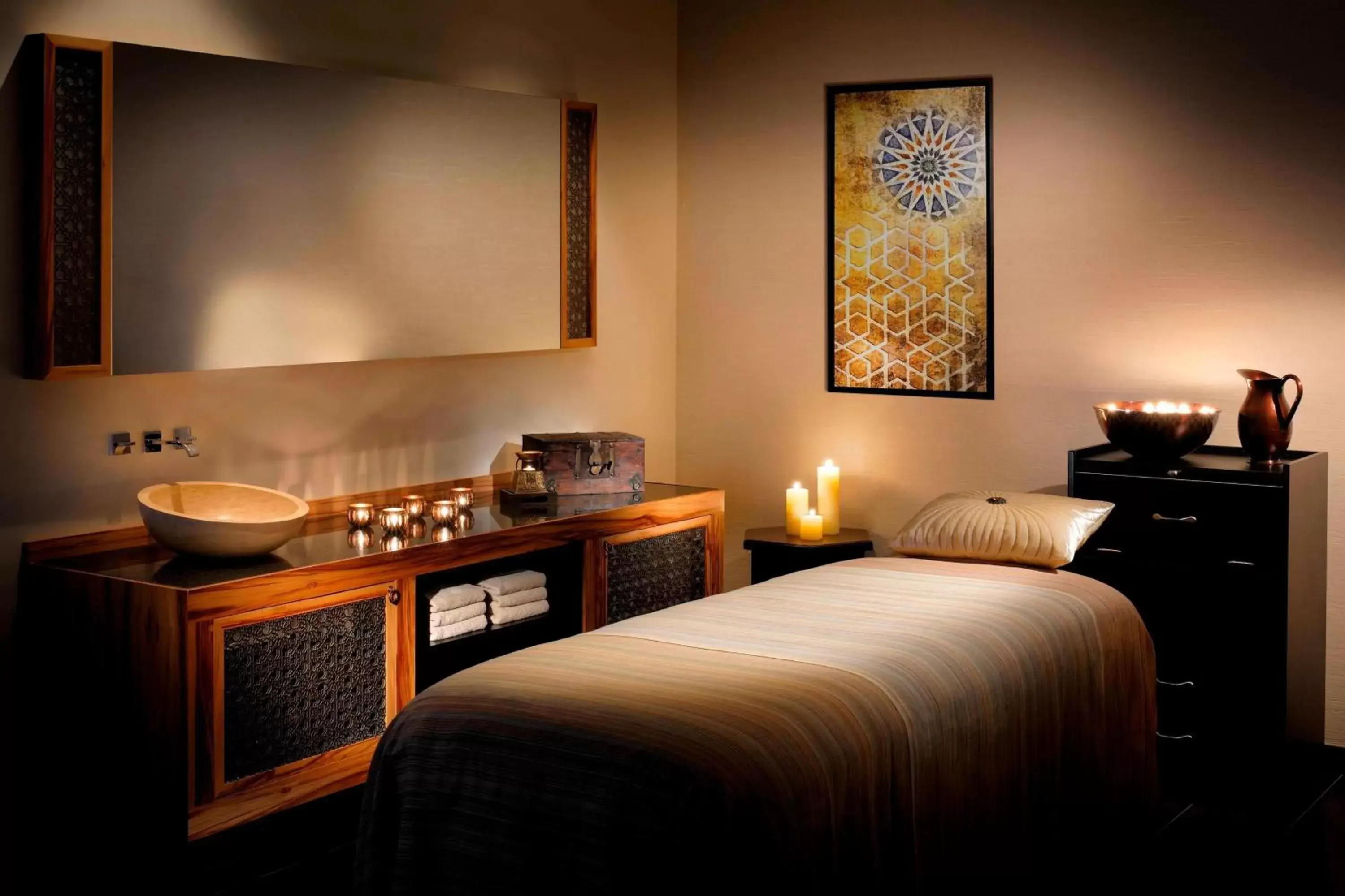 Spa and wellness centre/facilities, Bed in JW Marriott Marquis Hotel Dubai