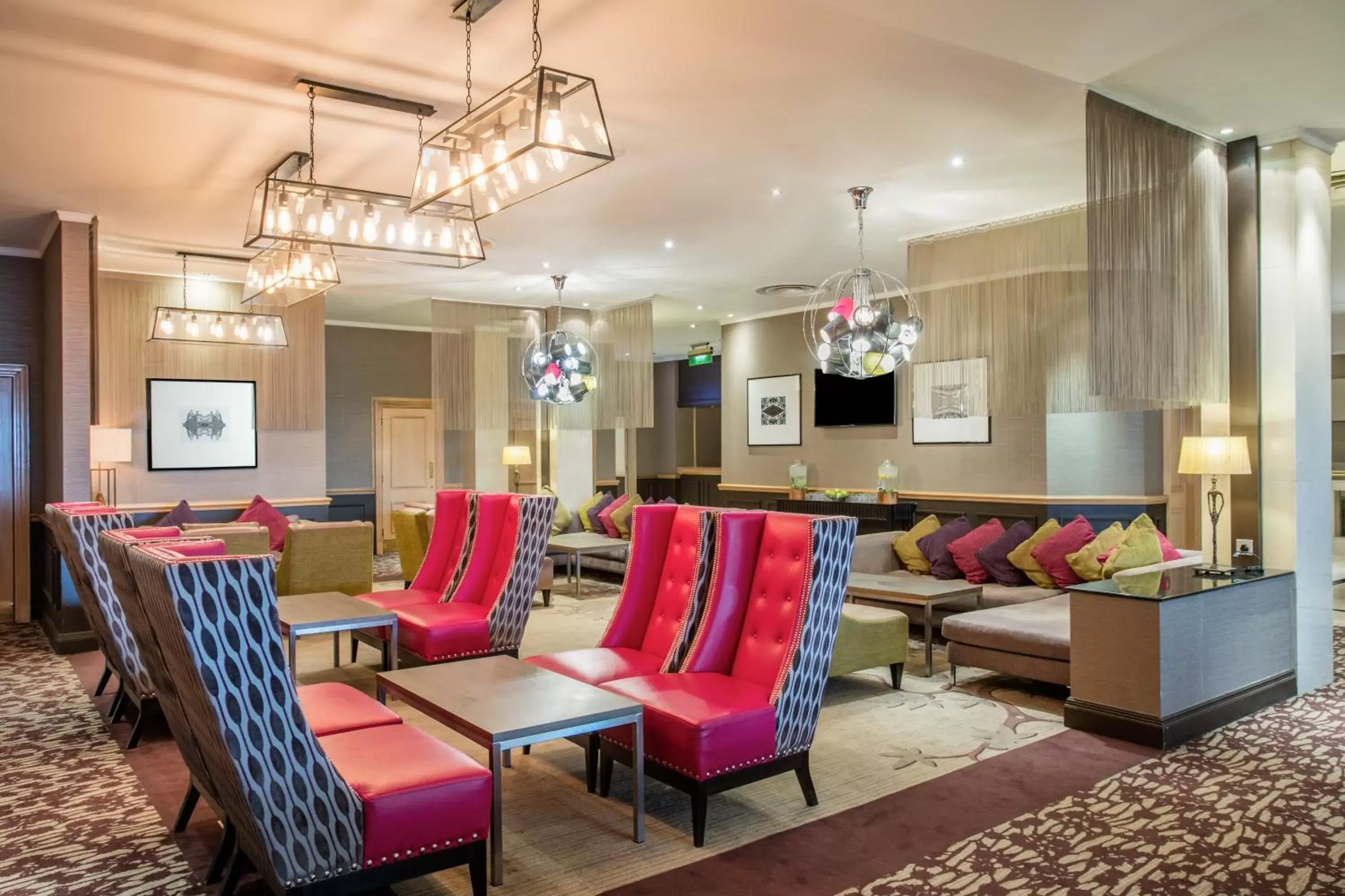 Lobby or reception in Crowne Plaza Chester, an IHG Hotel
