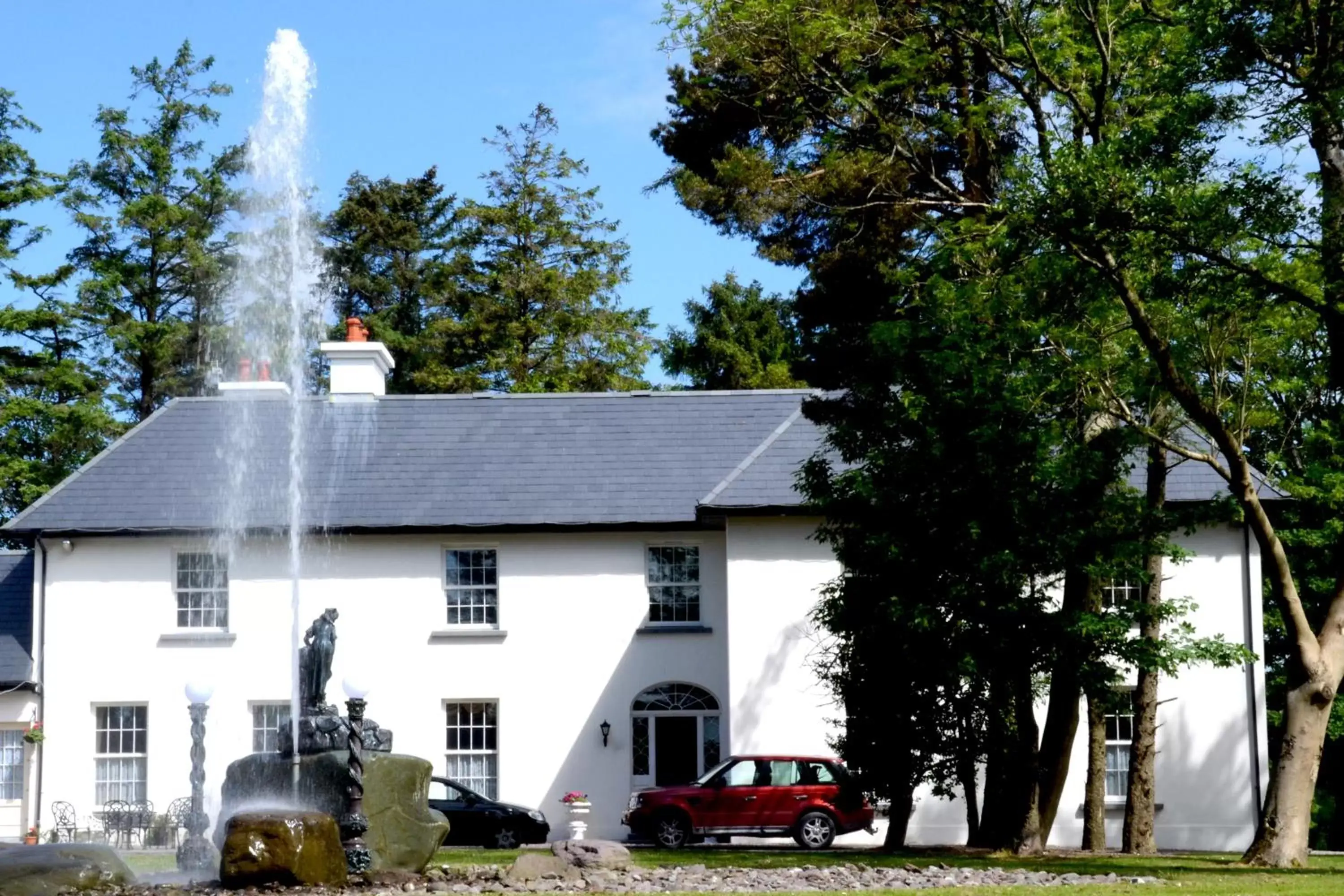 Day, Property Building in Cannaway House B&B