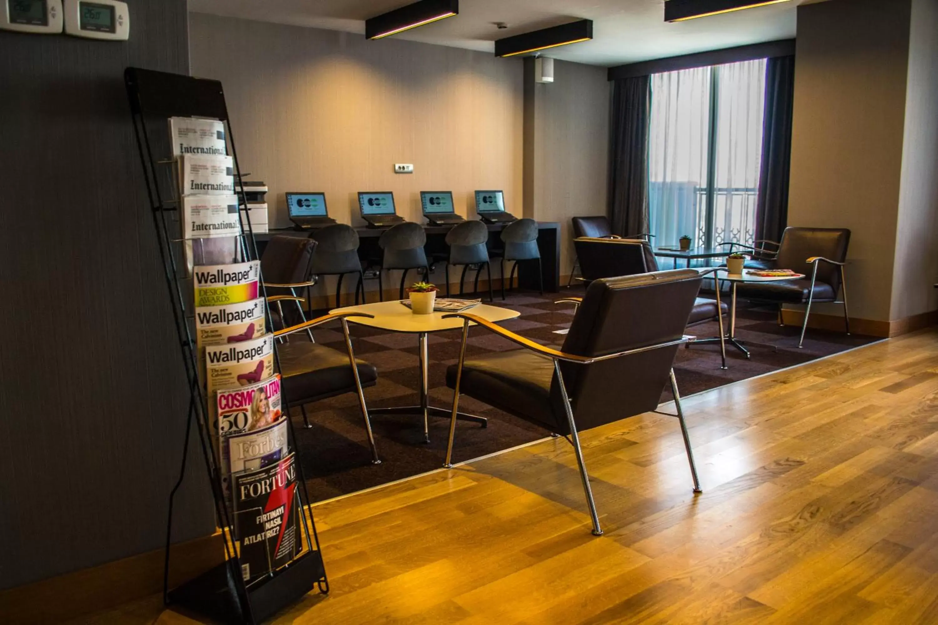 Lounge or bar in Point Hotel Taksim