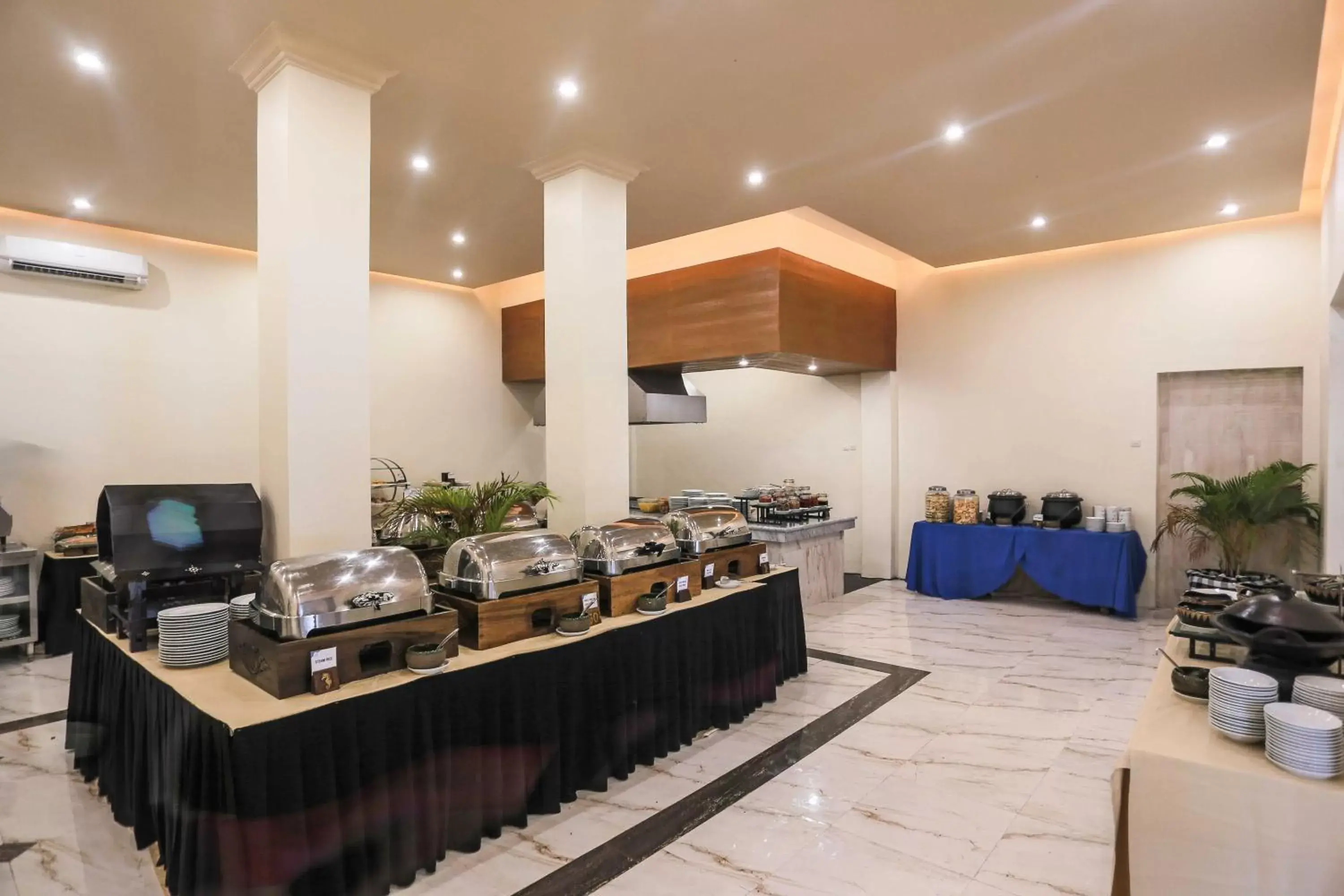 Restaurant/places to eat in Vila Ombak Restaurant/places to eat in Vila Ombak