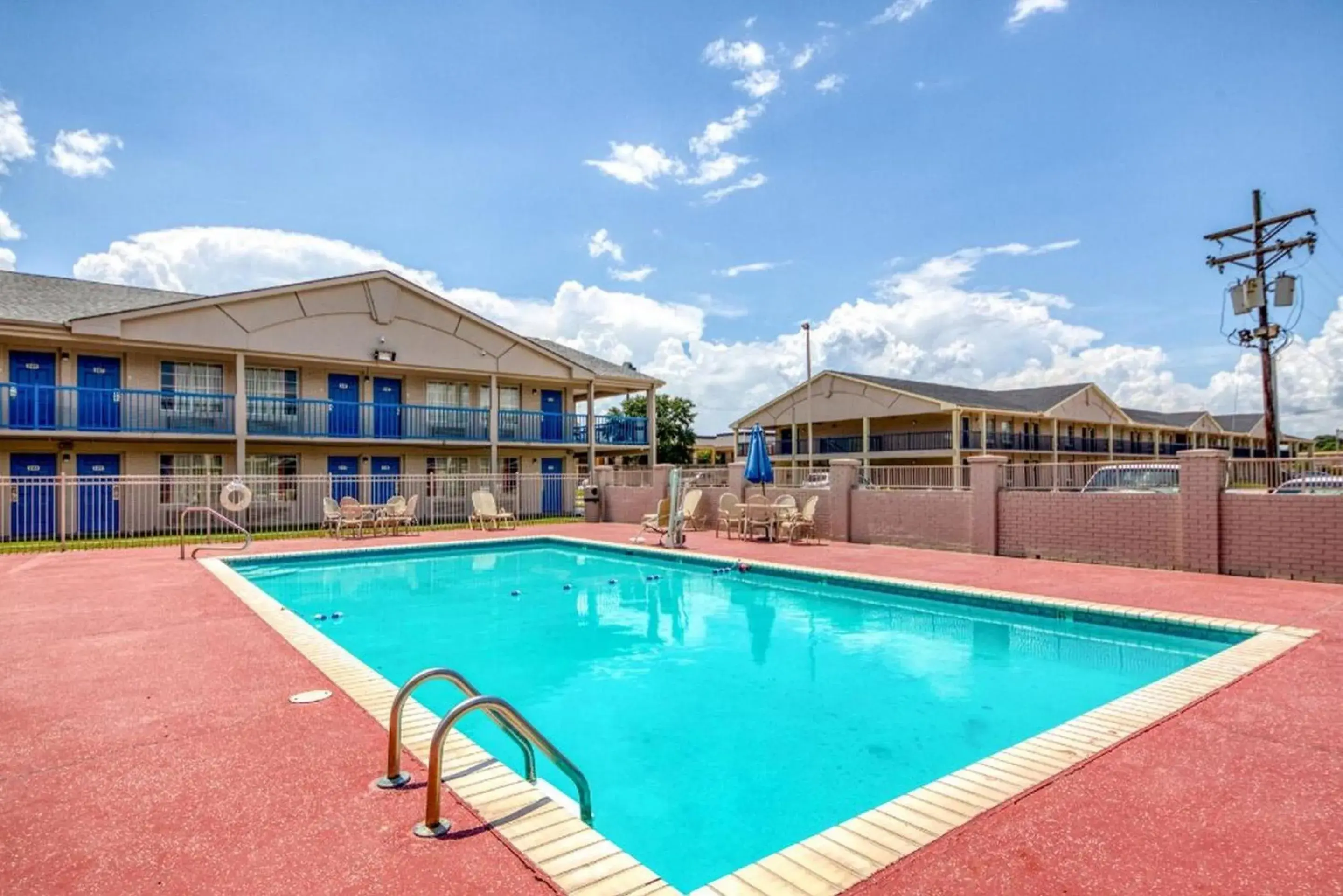 Swimming Pool in OYO Hotel Baton Rouge East I-12 Louisiana