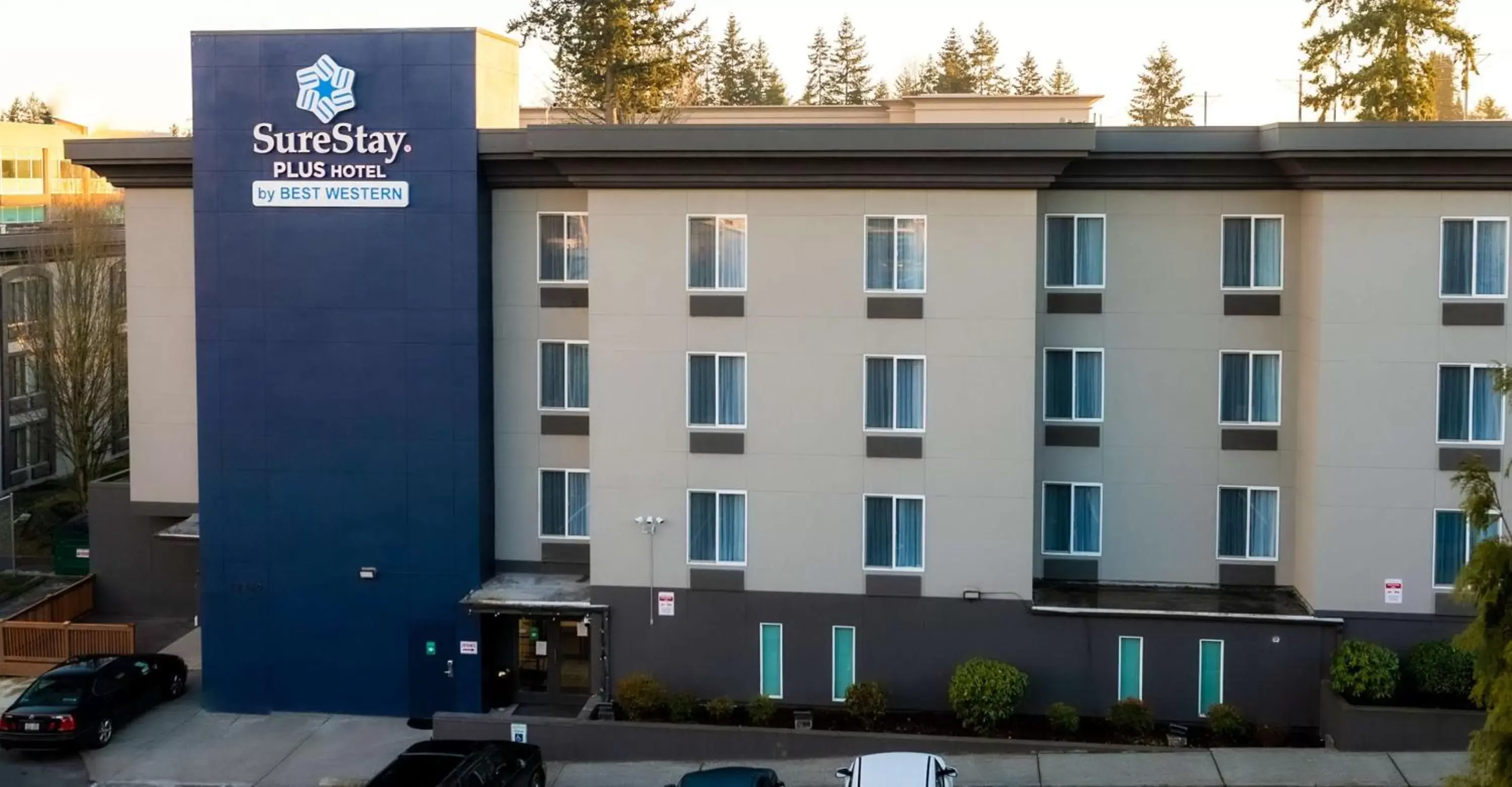 Property Building in SureStay Plus Hotel by Best Western SeaTac Airport