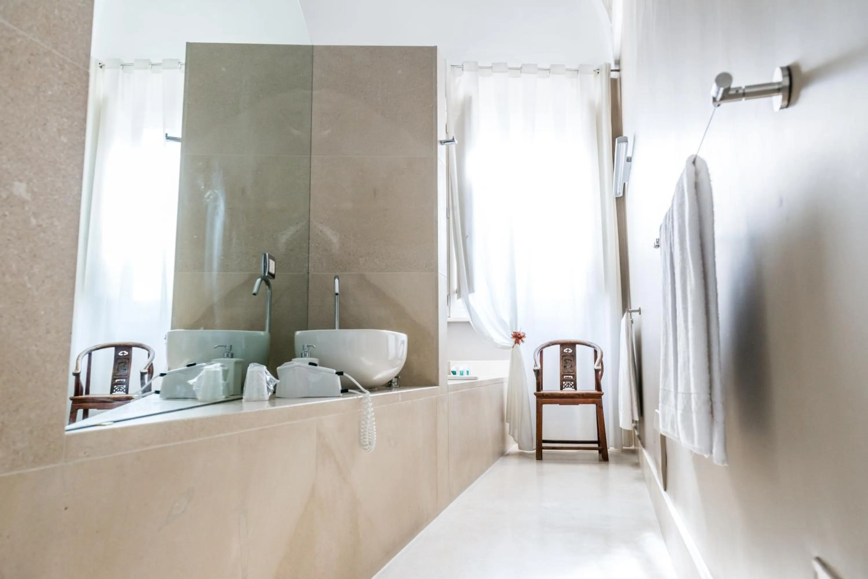Bathroom in Albergo Del Sedile