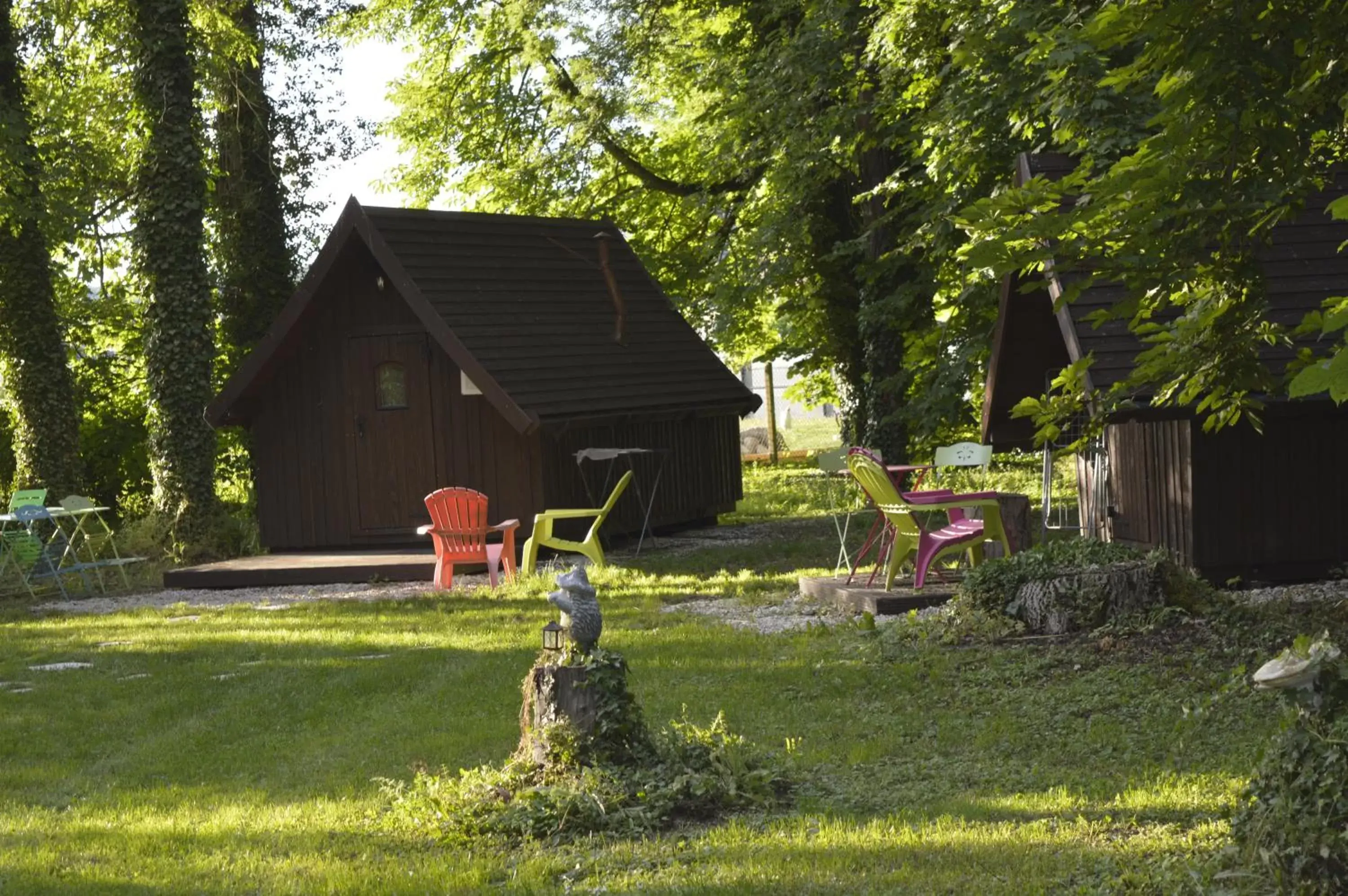 Garden, Property Building in Le Village de la Champagne - Slowmoov