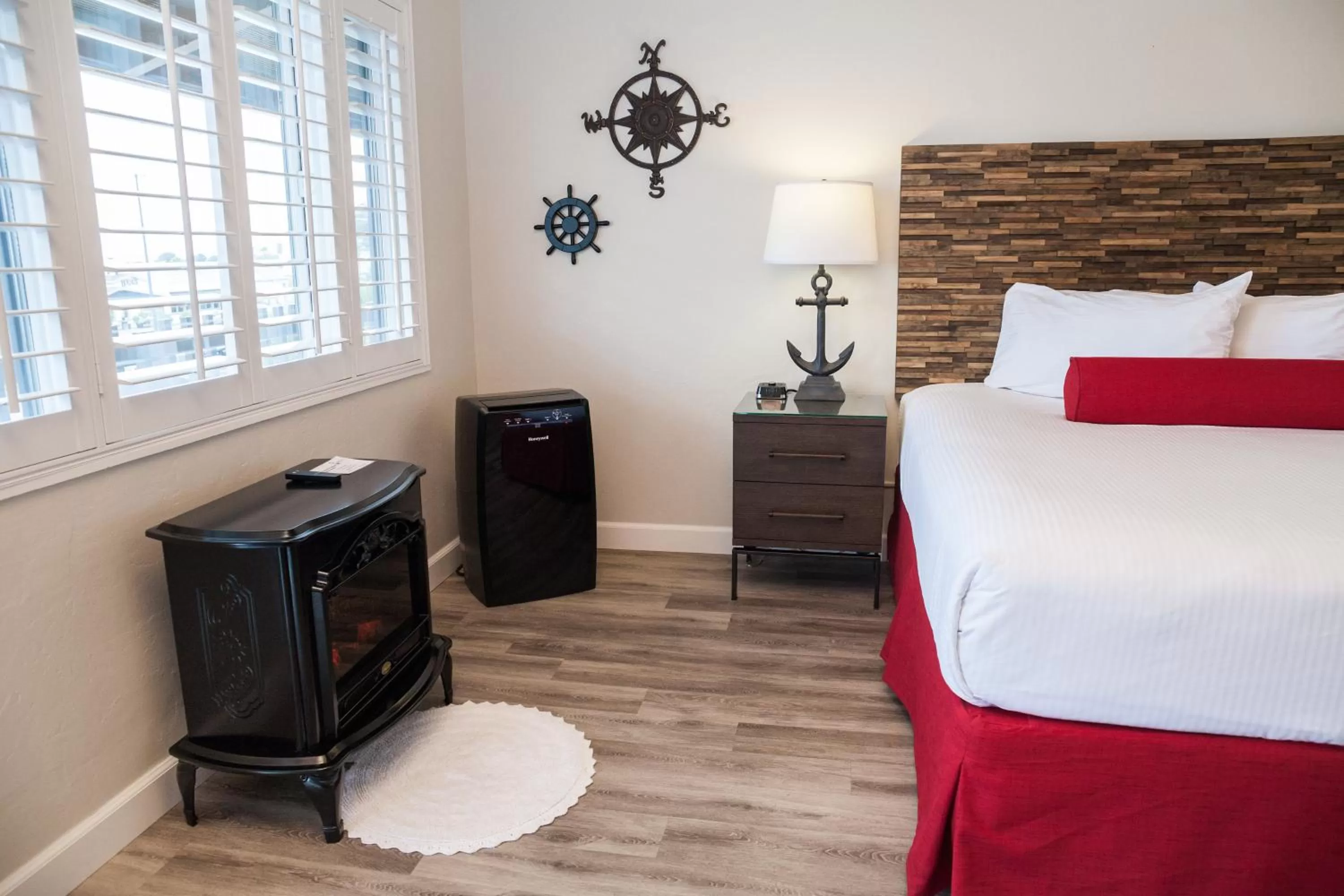 Bed in The Landing at Morro Bay